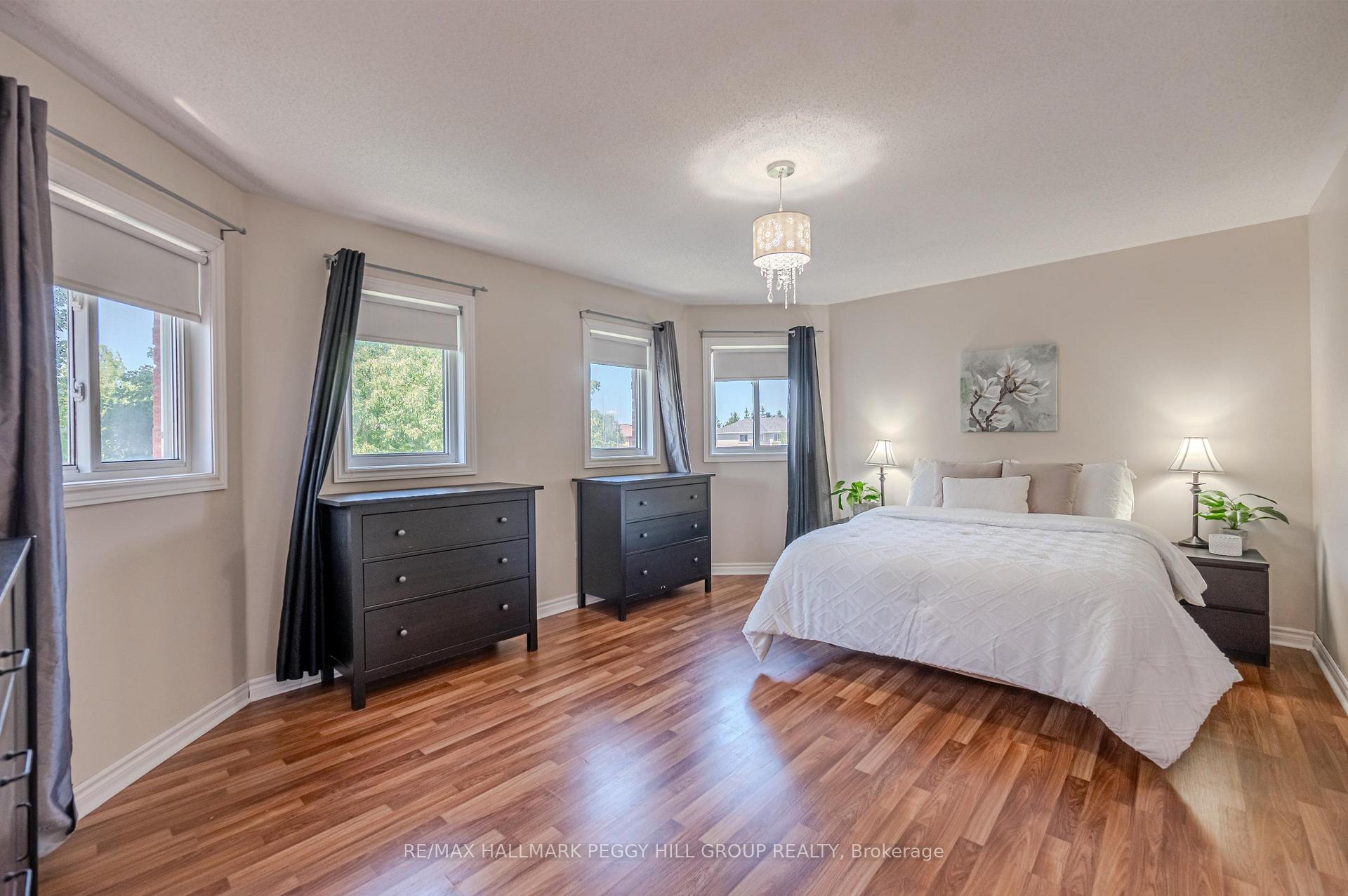 Photo 11 of 126 Madelaine Drive, Barrie, Painswick South — HOMEH