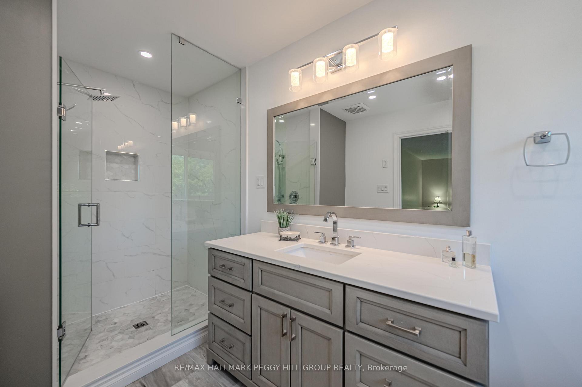 Photo 13 of 126 Madelaine Drive, Barrie, Painswick South — HOMEH