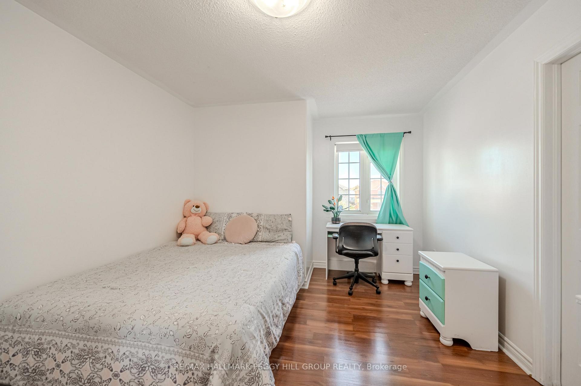 Photo 12 of 126 Madelaine Drive, Barrie, Painswick South — HOMEH