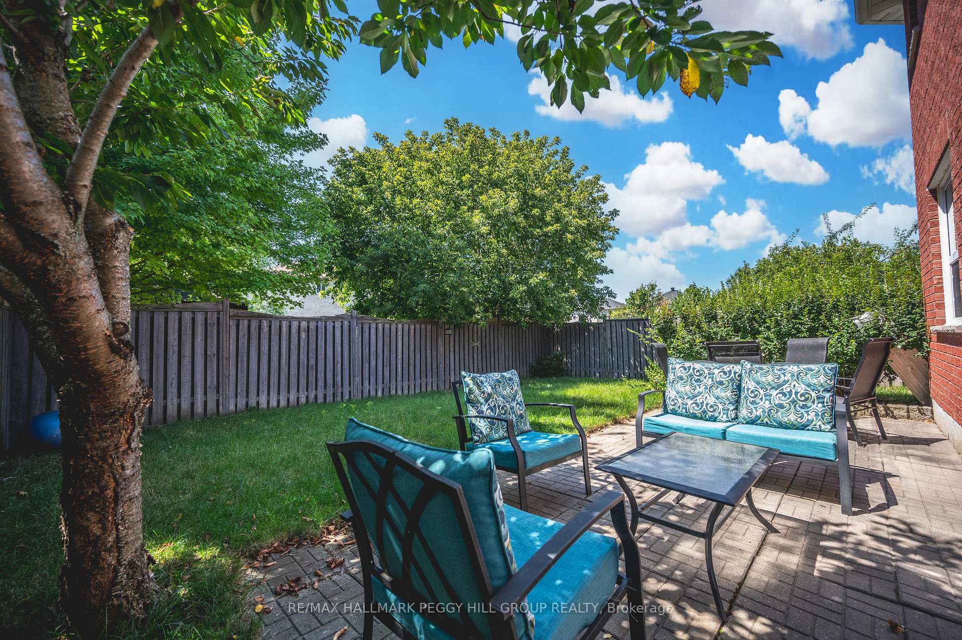 Photo 25 of 126 Madelaine Drive, Barrie, Painswick South — HOMEH