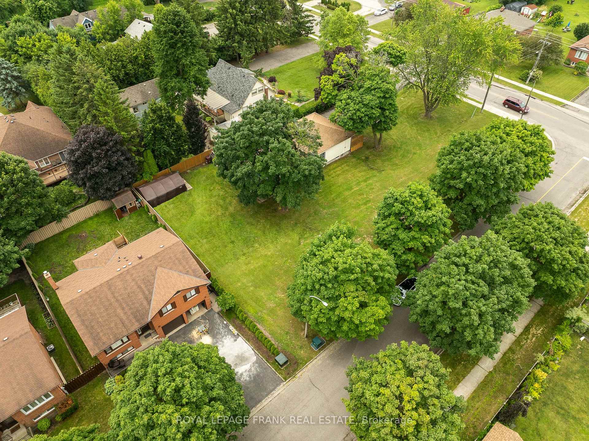 Photo 5 of 55 Garrard Road, Whitby, Blue Grass Meadows — HOMEH