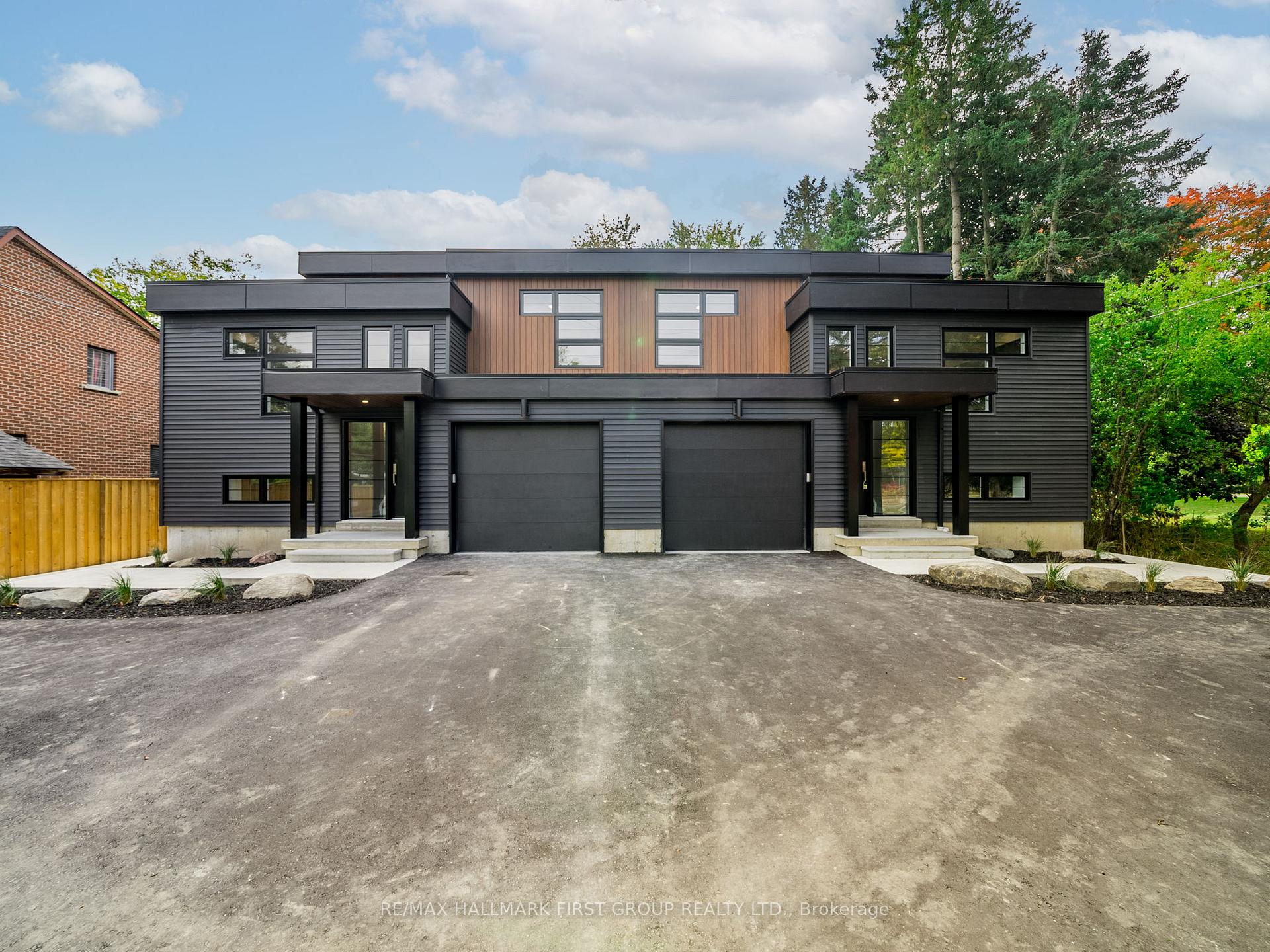 Photo 2 of 919 Dundas Street W, Whitby, Lynde Creek — HOMEH