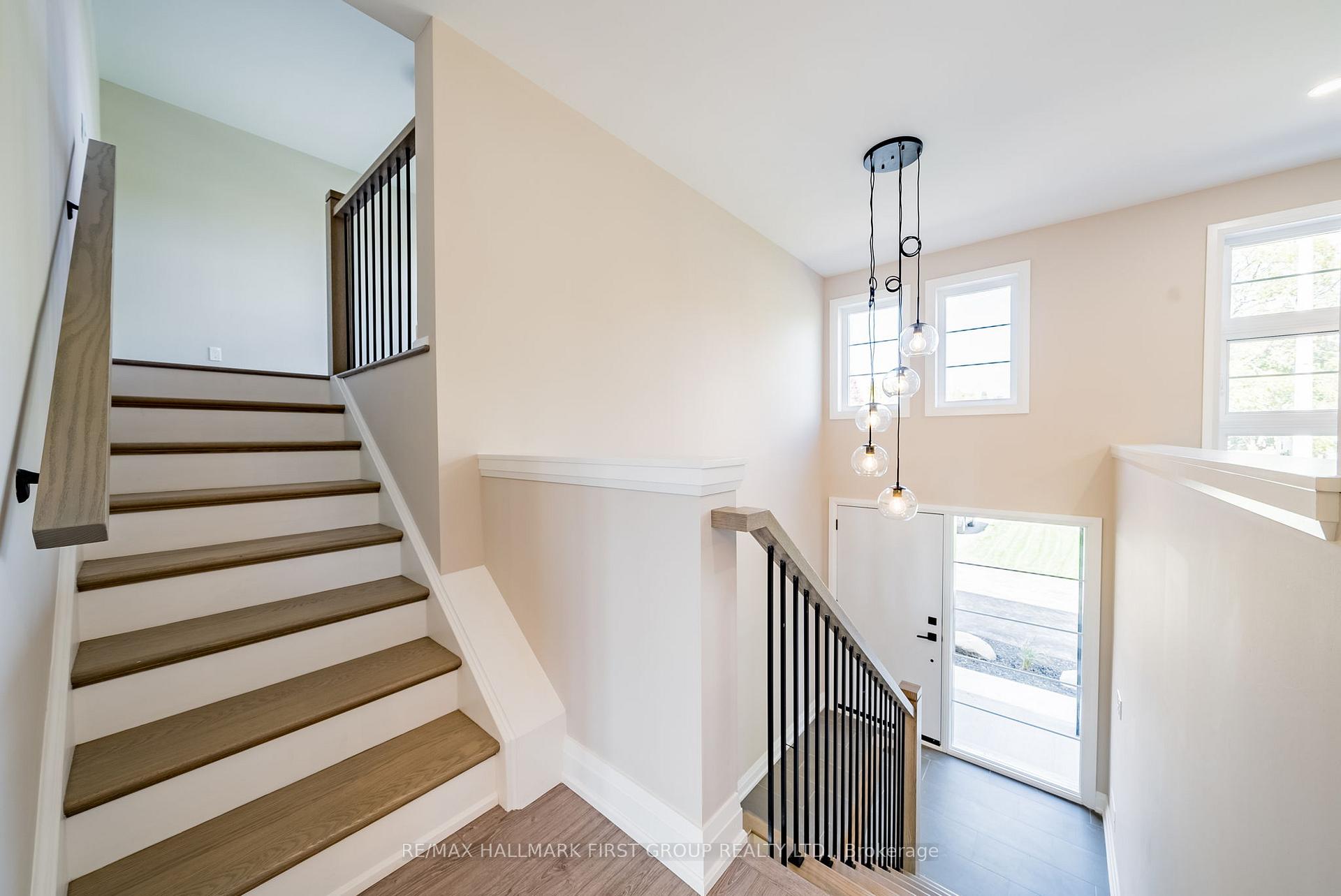 Photo 7 of 919 Dundas Street W, Whitby, Lynde Creek — HOMEH