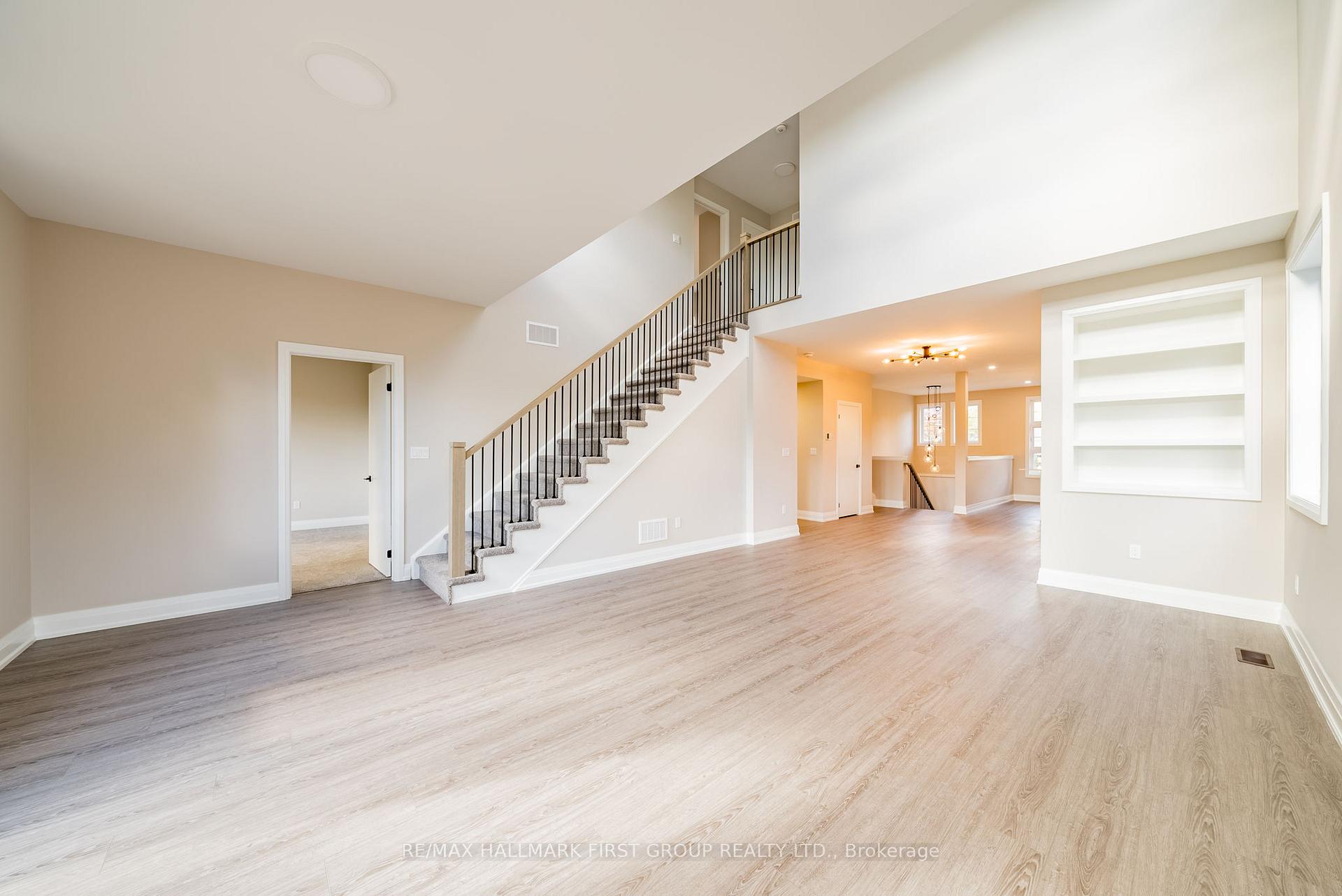 Photo 13 of 919 Dundas Street W, Whitby, Lynde Creek — HOMEH