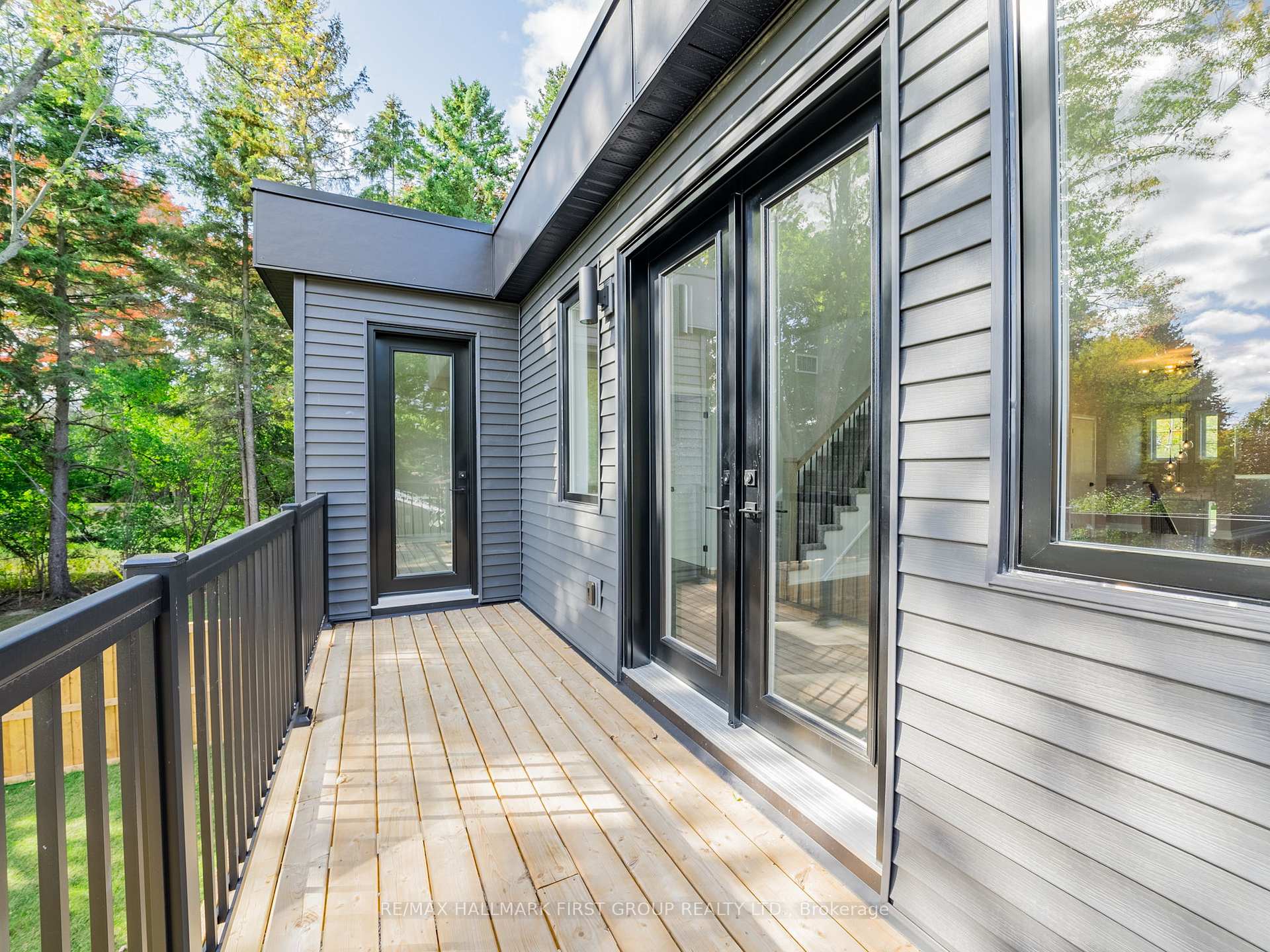 Photo 35 of 919 Dundas Street W, Whitby, Lynde Creek — HOMEH