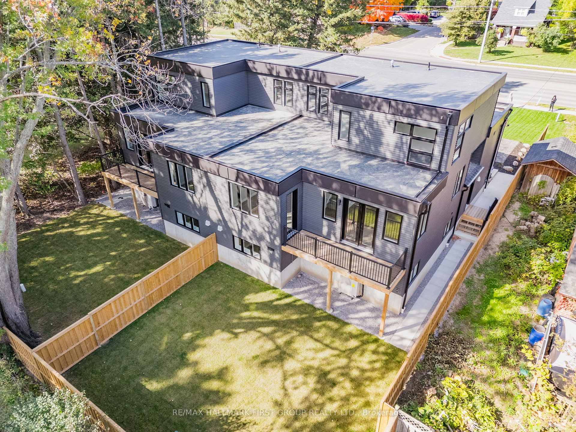 Photo 39 of 919 Dundas Street W, Whitby, Lynde Creek — HOMEH