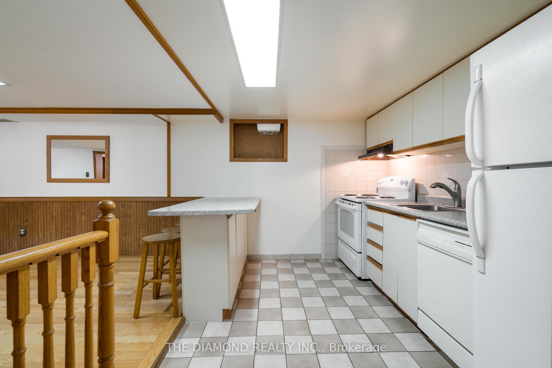 Photo 33 of 213 Glenwood Crescent, Toronto, O'Connor-Parkview — HOMEH