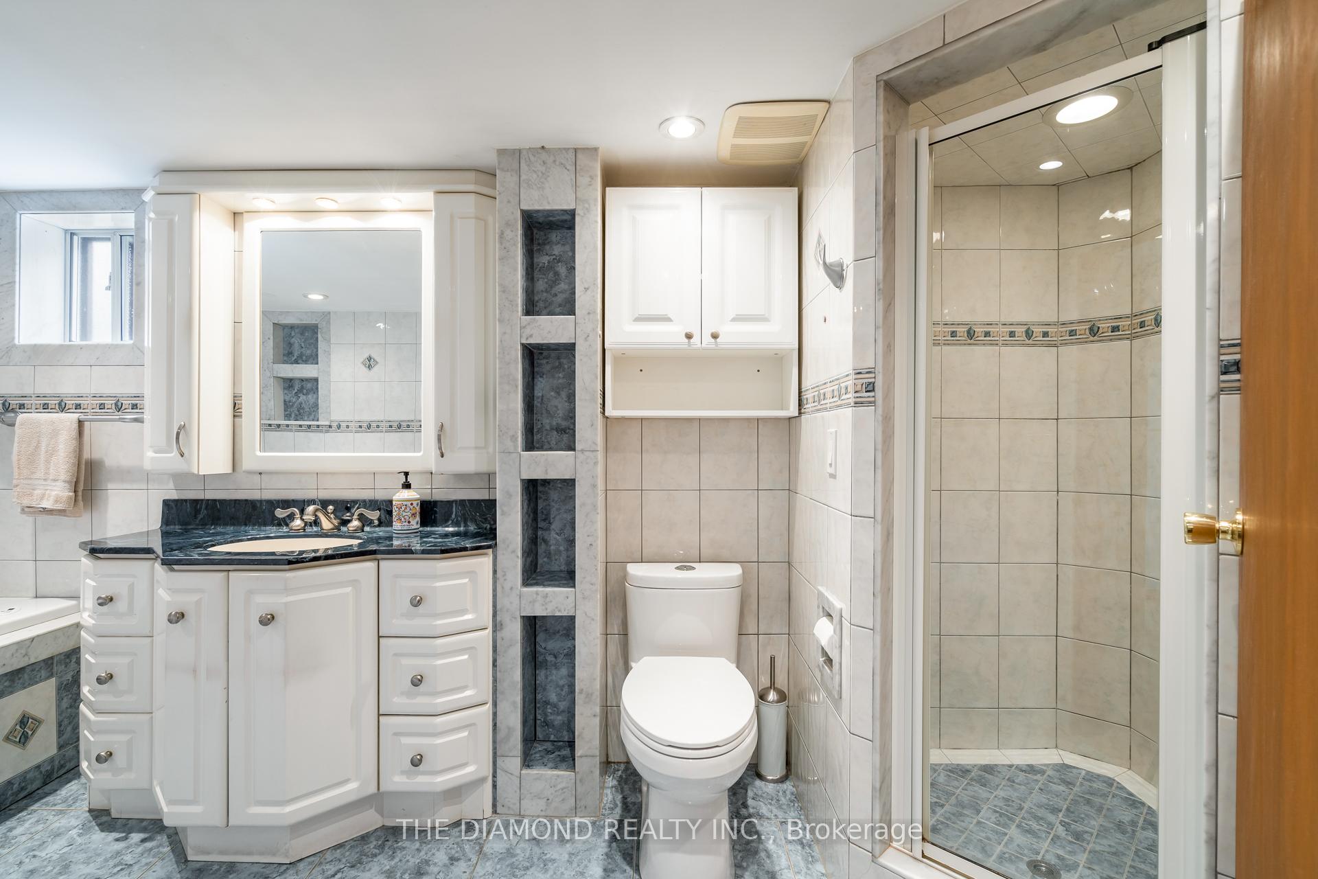 Photo 32 of 213 Glenwood Crescent, Toronto, O'Connor-Parkview — HOMEH
