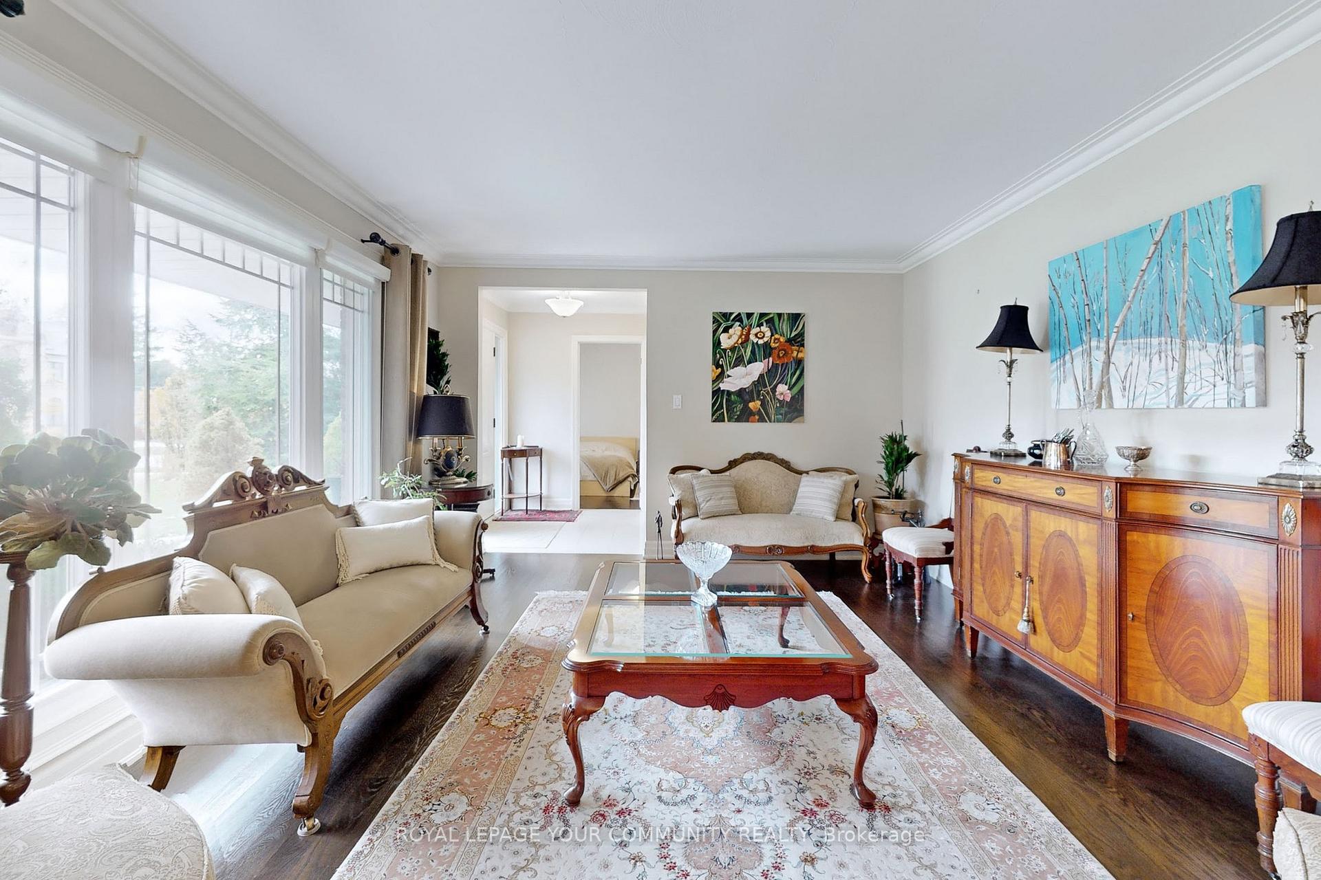Photo 6 of 22 Helen Avenue, Vaughan, Uplands — HOMEH