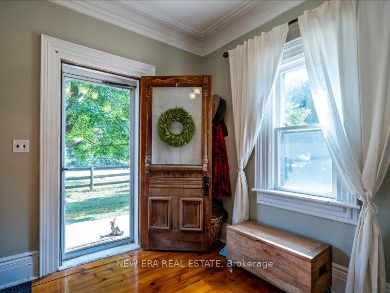 Photo 3 of 16700 10th Concession Road, King, Schomberg — HOMEH