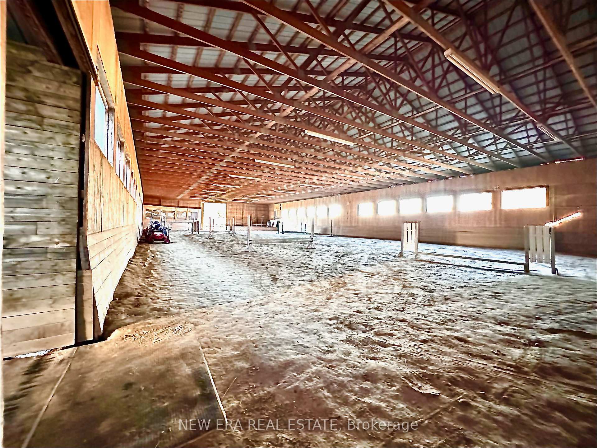 Photo 38 of 16700 10th Concession Road, King, Schomberg — HOMEH
