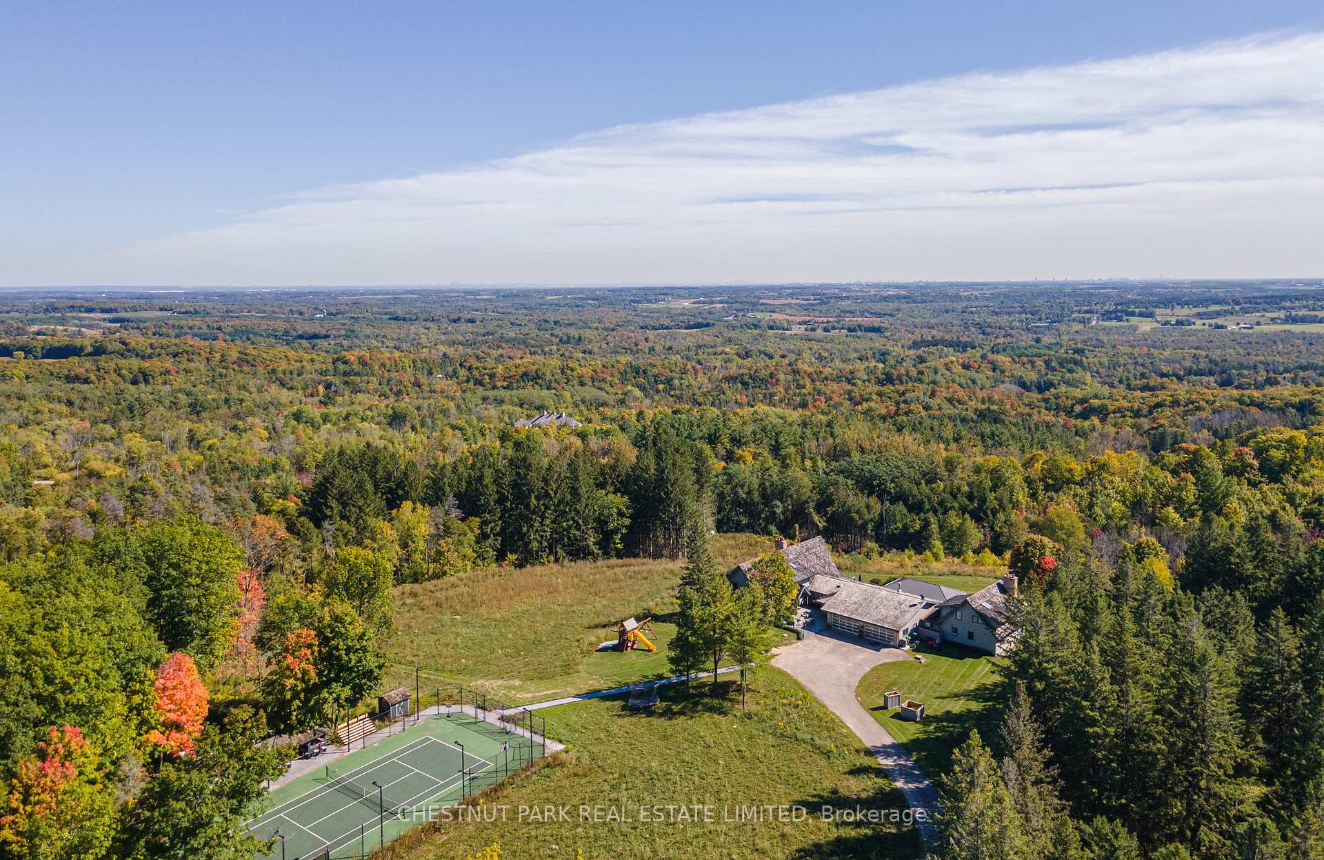 Photo 35 of 1 Northridge Trail, Caledon, Caledon Village — HOMEH