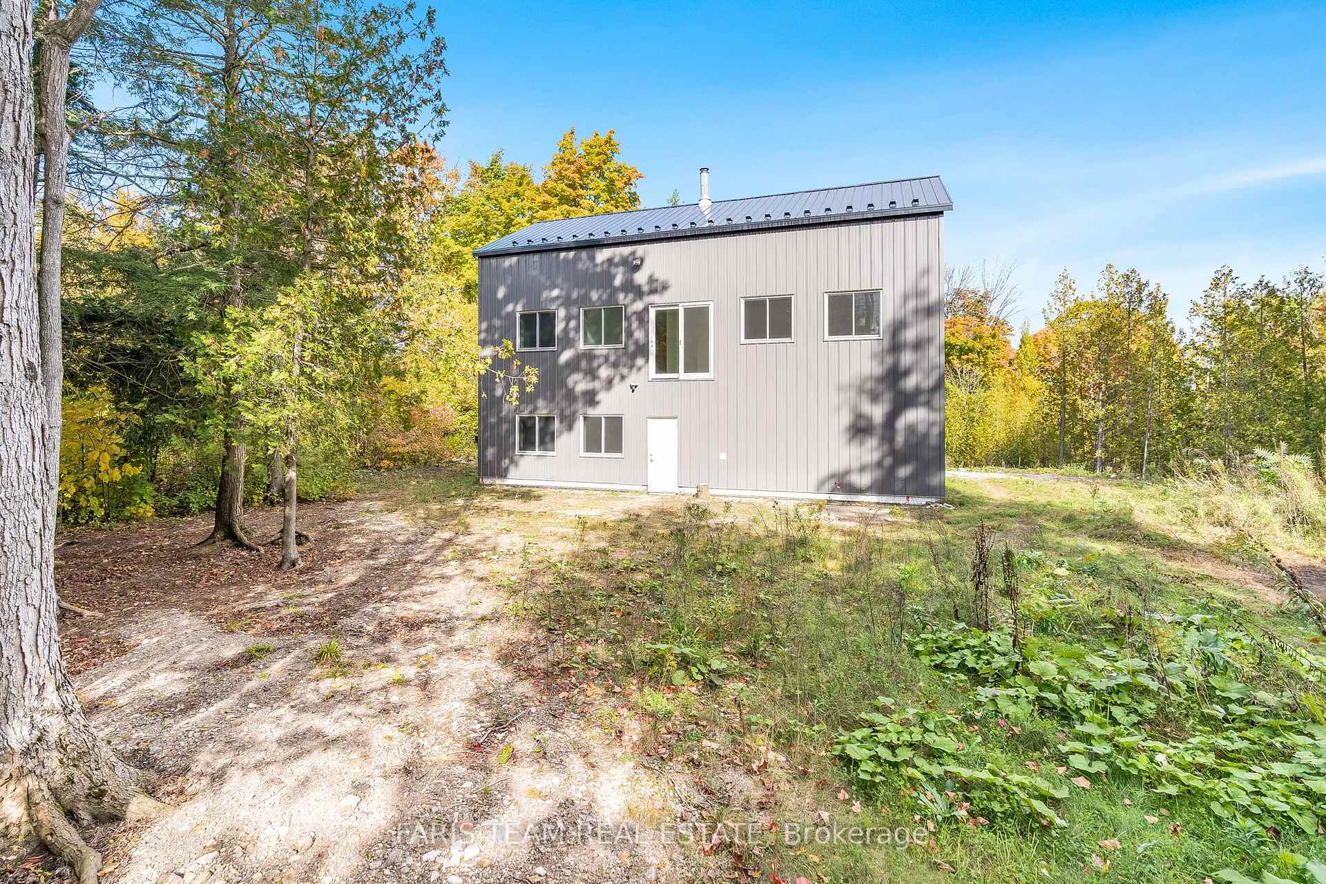 Photo 17 of 2576 Champlain Road, Tiny, Rural Tiny — HOMEH