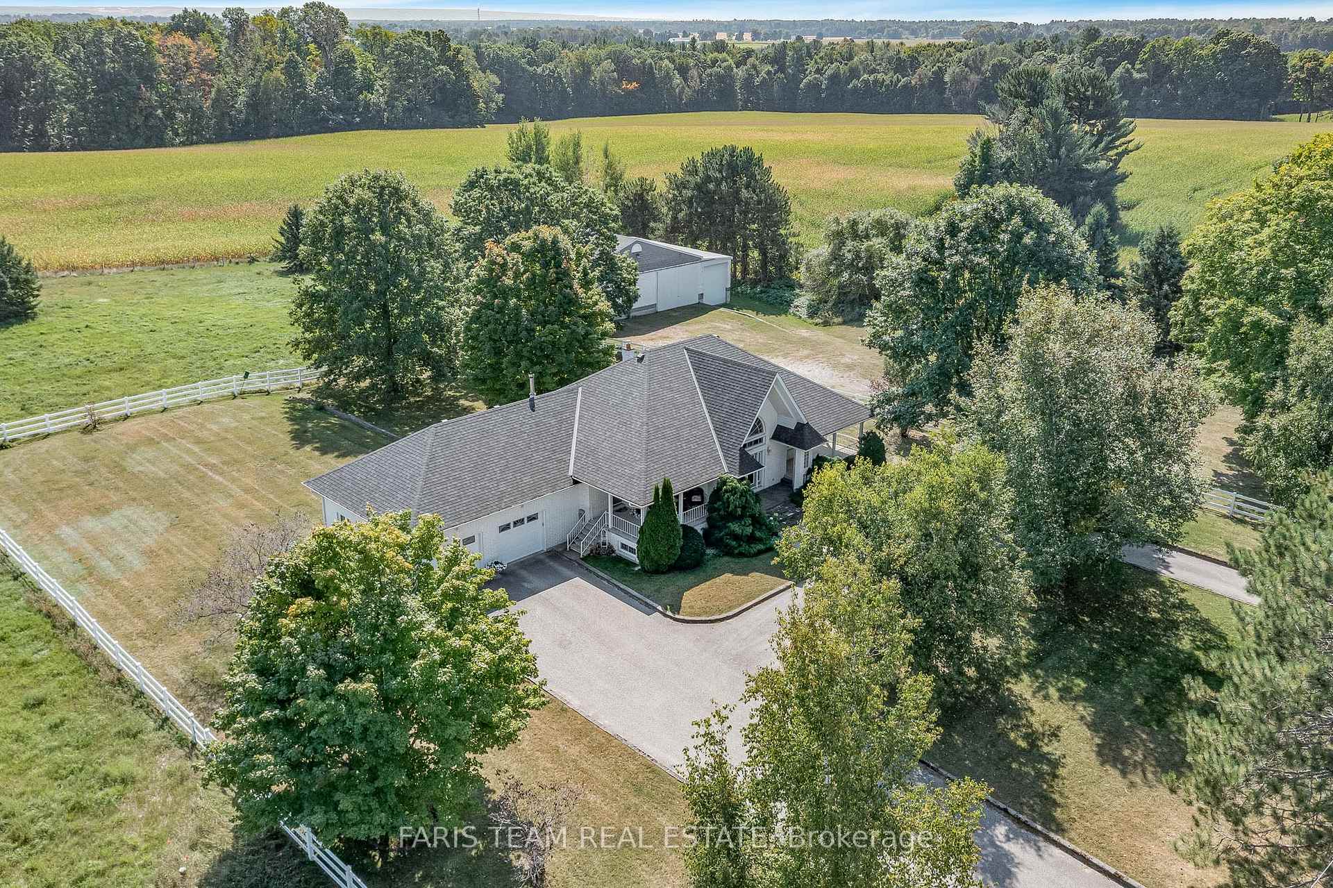 Photo 2 of 1331 Flos Road 3 E, Springwater, Rural Springwater — HOMEH
