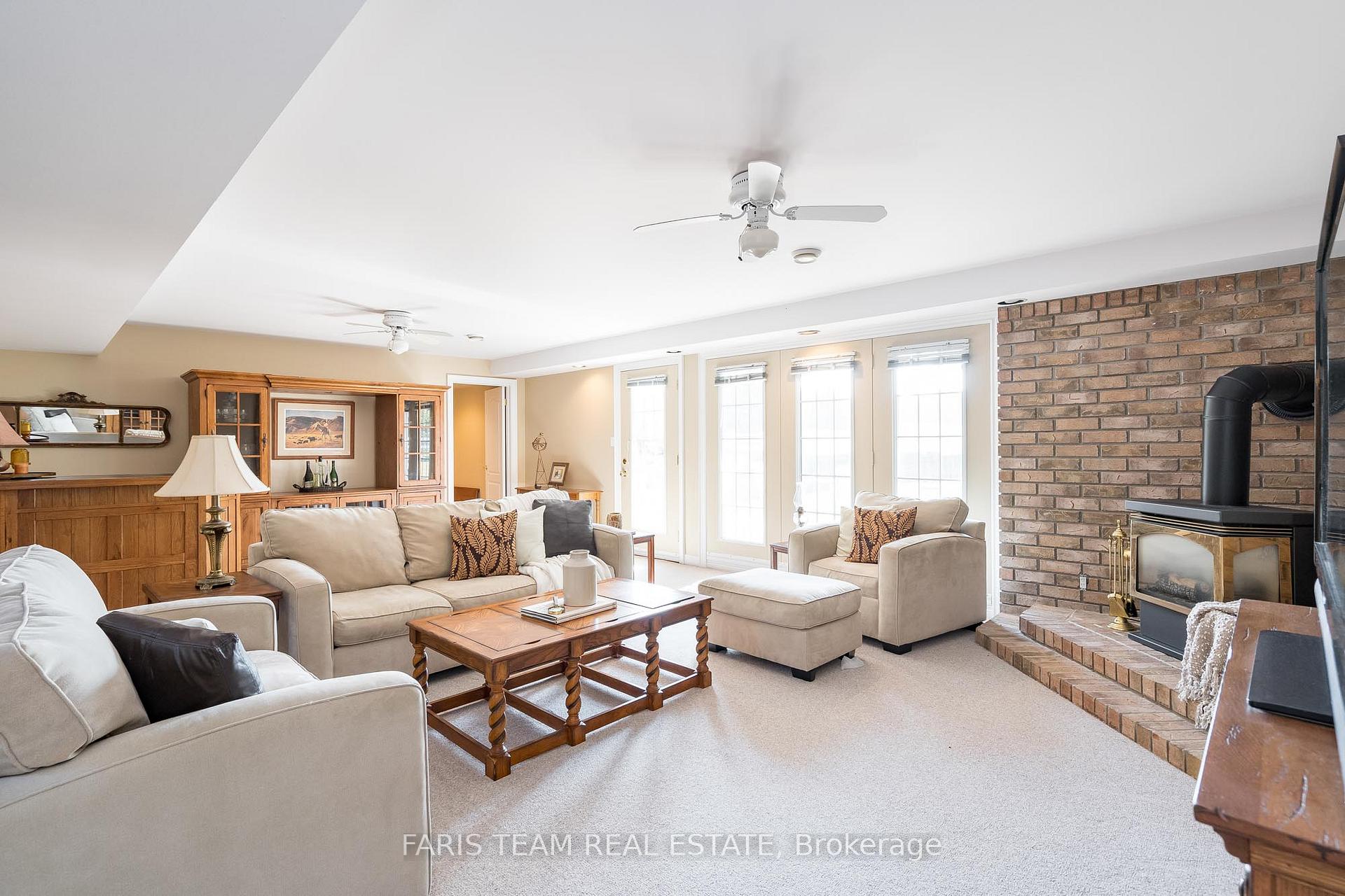 Photo 19 of 1331 Flos Road 3 E, Springwater, Rural Springwater — HOMEH