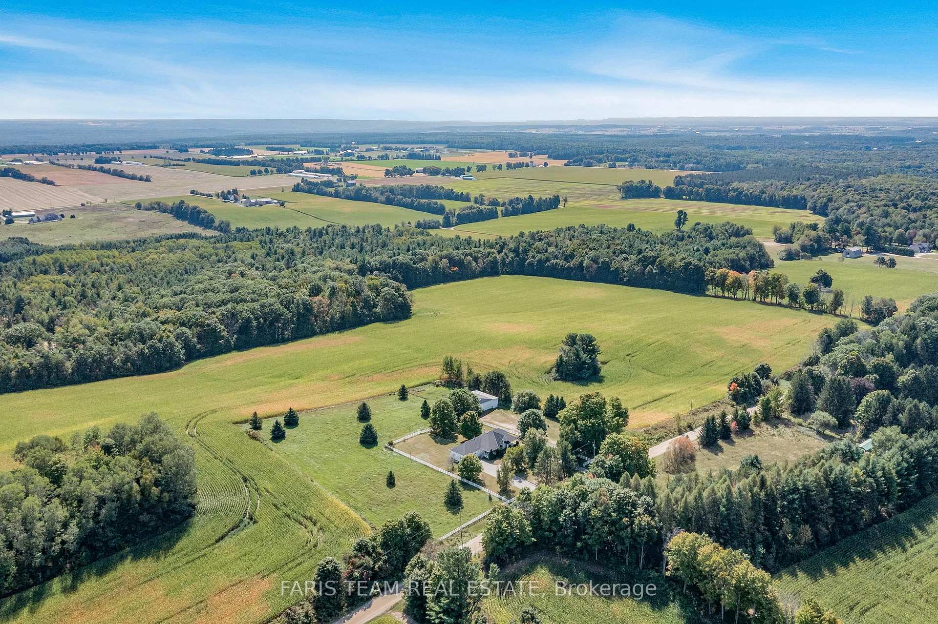 Photo 31 of 1331 Flos Road 3 E, Springwater, Rural Springwater — HOMEH