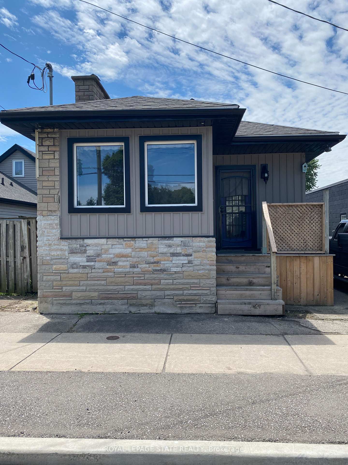 Photo 3 of 114 Melvin Avenue, Hamilton, Normanhurst — HOMEH