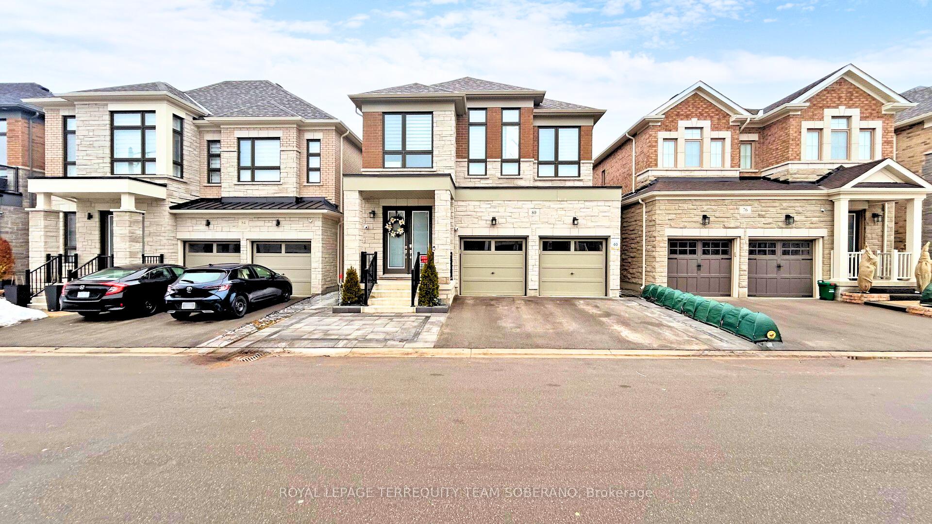 Photo 1 of 80 Pine Hill Crescent, Aurora, Aurora Estates — HOMEH