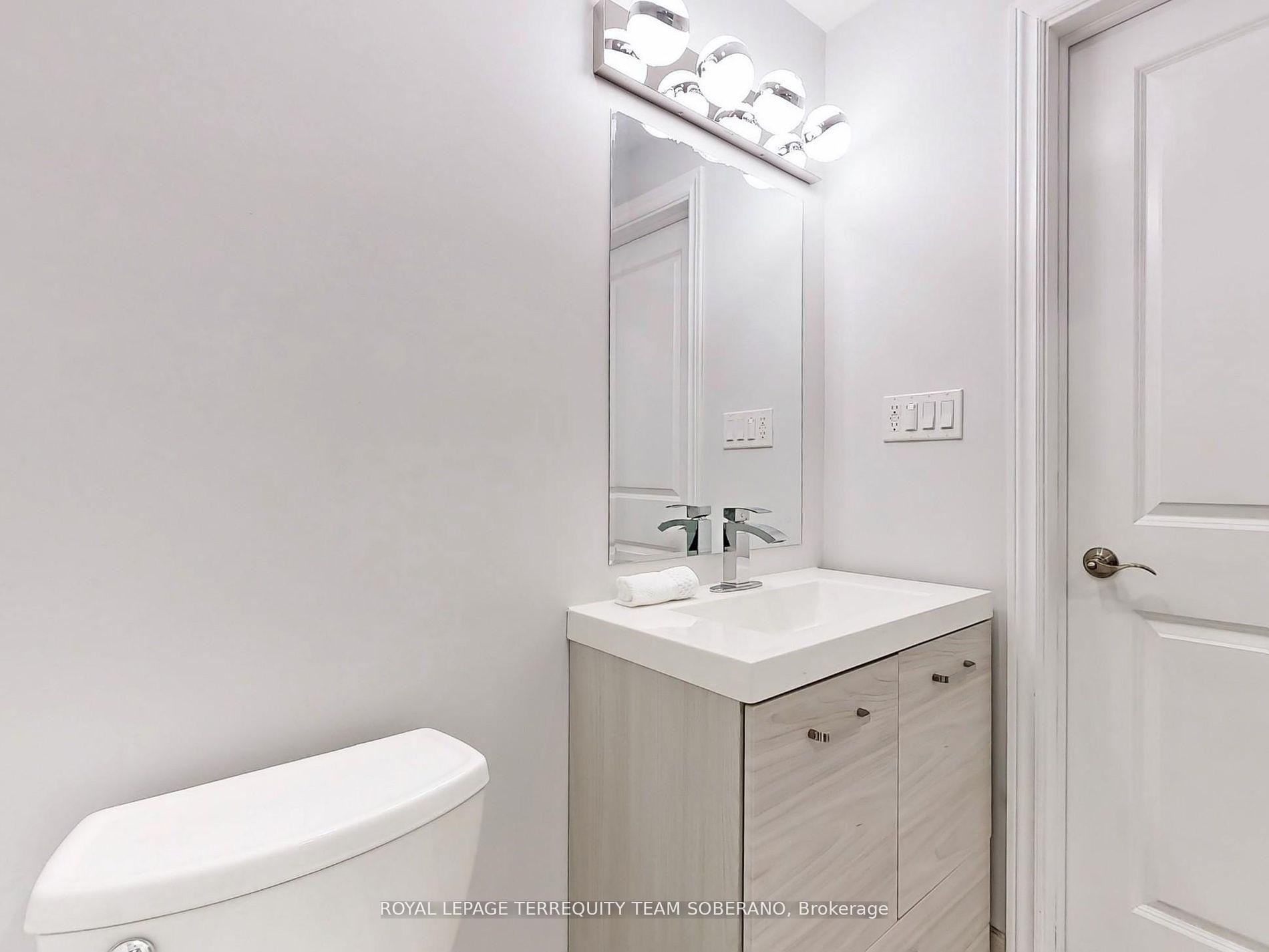 Photo 33 of 80 Pine Hill Crescent, Aurora, Aurora Estates — HOMEH