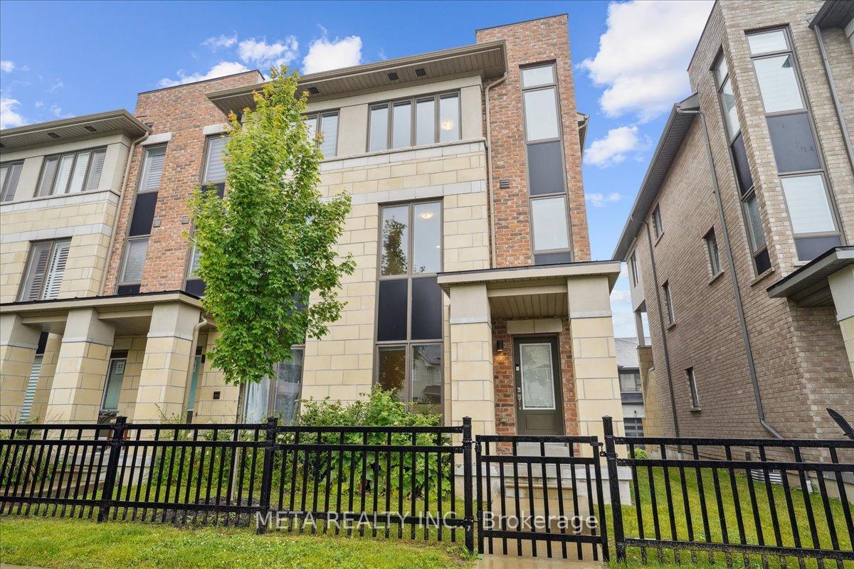 Photo 29 of 33 Donald Fleming Way, Whitby, Pringle Creek — HOMEH