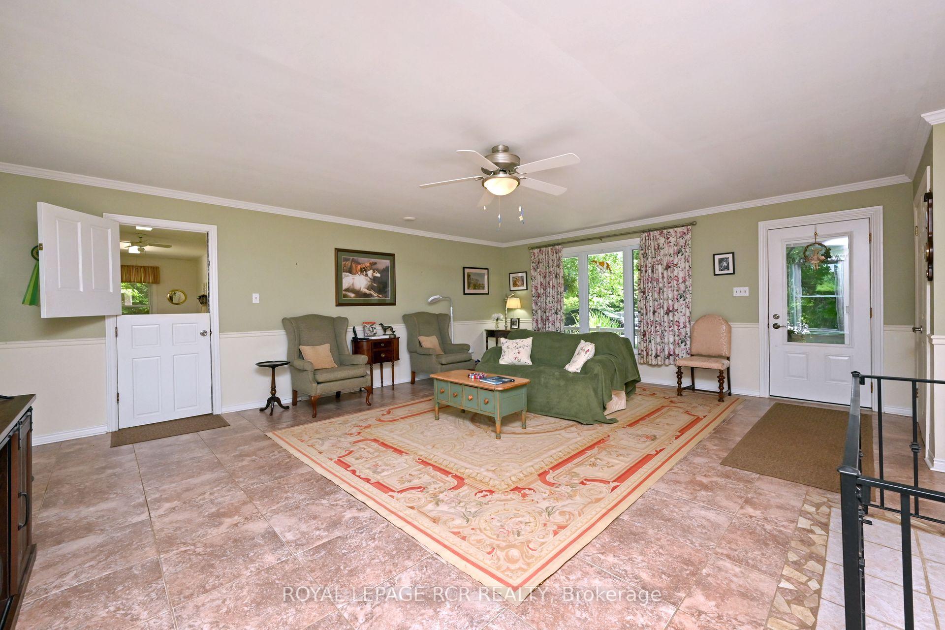 Photo 6 of 6438 9th Line, New Tecumseth, Beeton — HOMEH