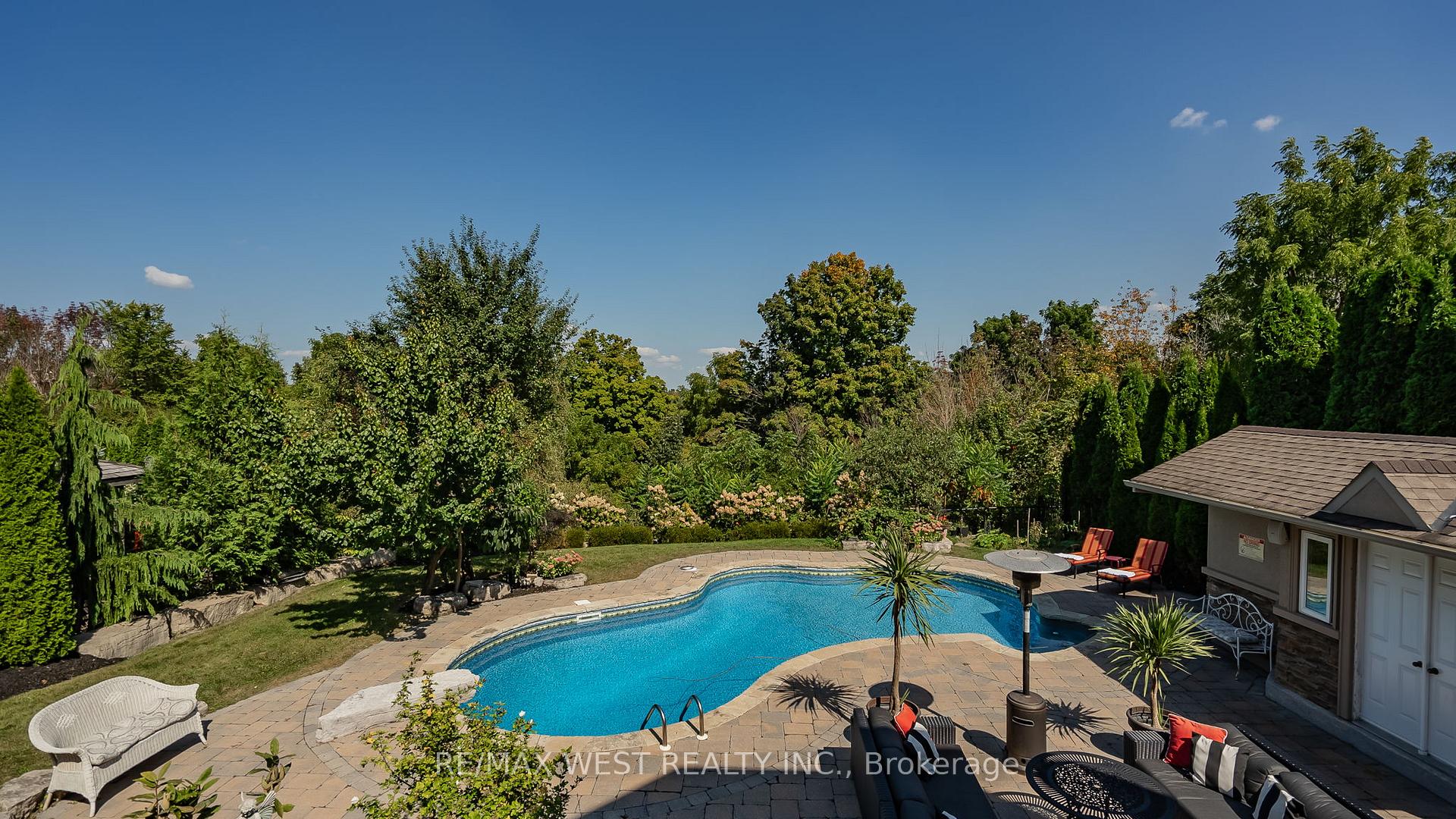 Photo 2 of 309 Treelawn Boulevard, Vaughan, Kleinburg — HOMEH