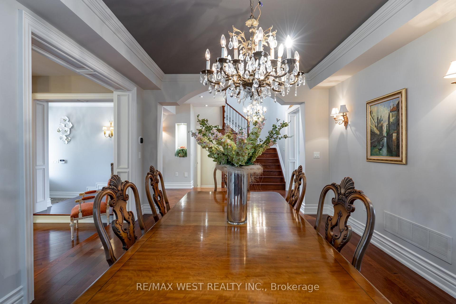 Photo 12 of 309 Treelawn Boulevard, Vaughan, Kleinburg — HOMEH