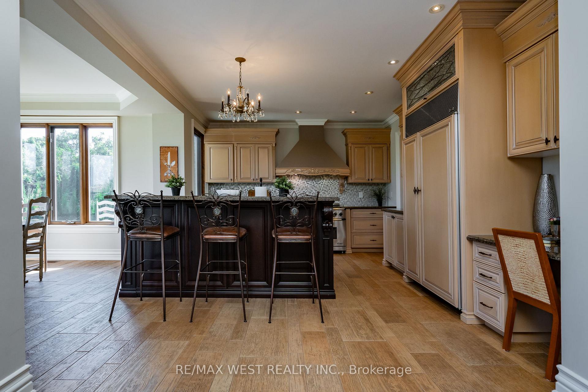 Photo 17 of 309 Treelawn Boulevard, Vaughan, Kleinburg — HOMEH