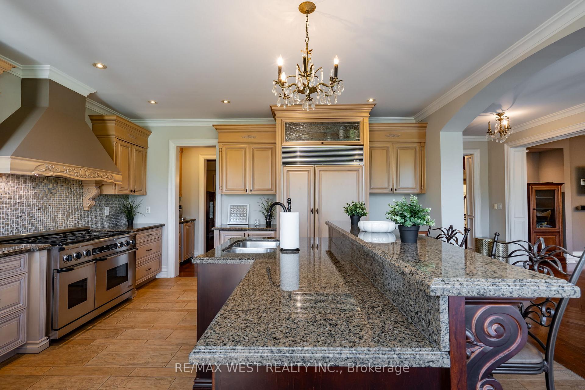 Photo 19 of 309 Treelawn Boulevard, Vaughan, Kleinburg — HOMEH