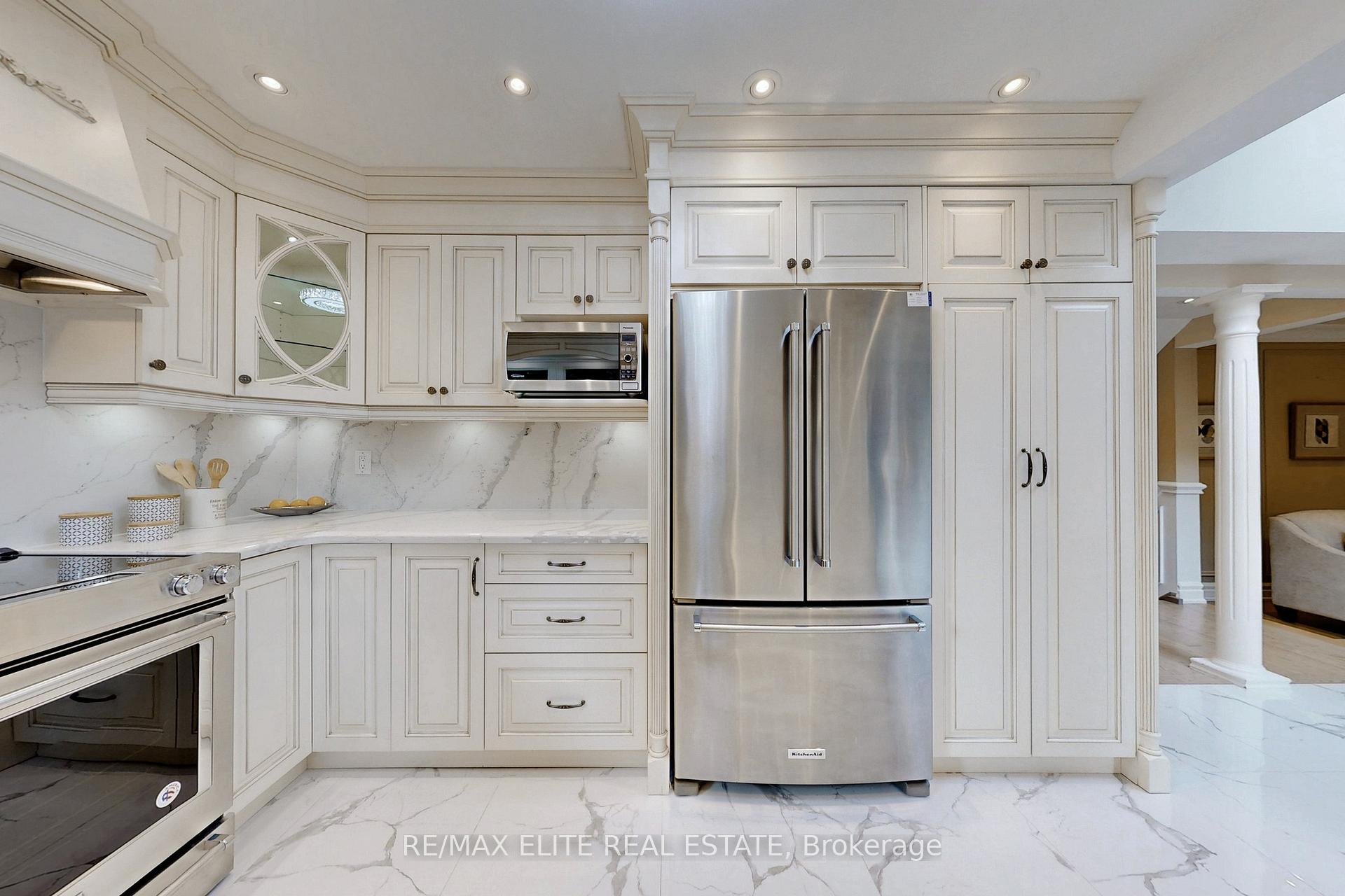 Photo 10 of 30 John Button Boulevard, Markham, Buttonville — HOMEH