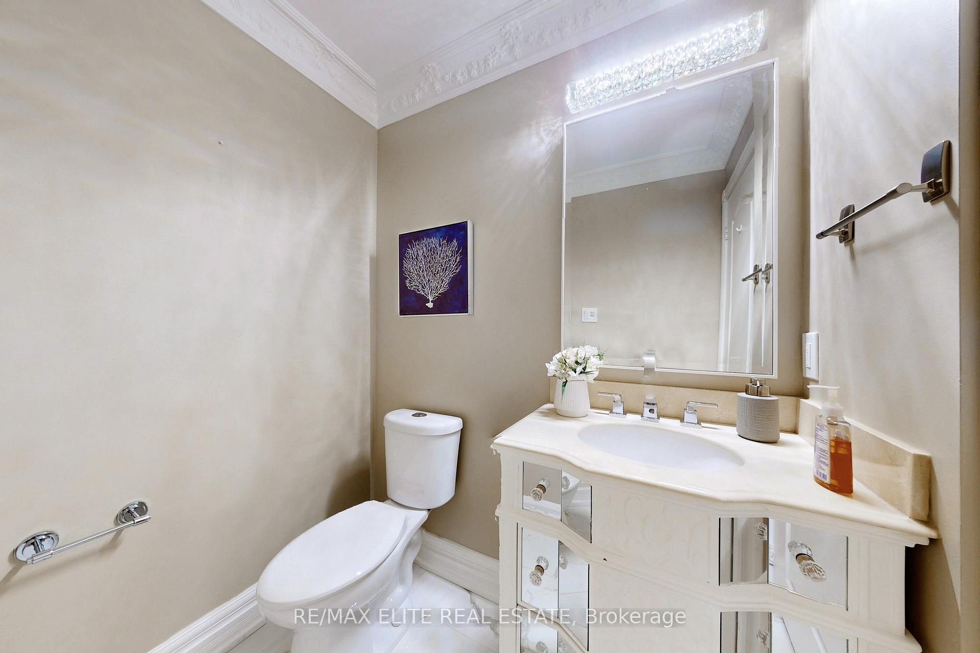 Photo 12 of 30 John Button Boulevard, Markham, Buttonville — HOMEH