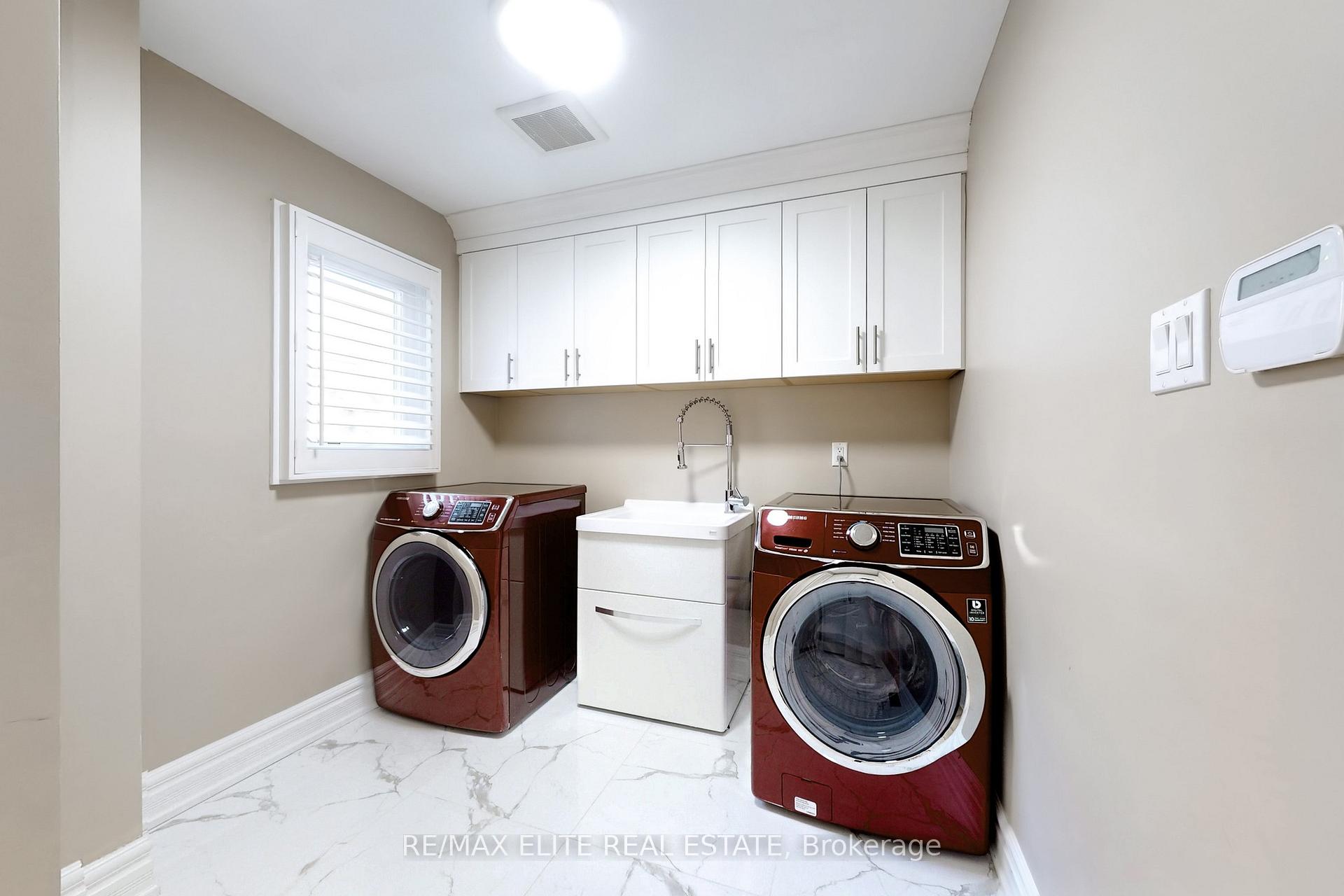 Photo 11 of 30 John Button Boulevard, Markham, Buttonville — HOMEH