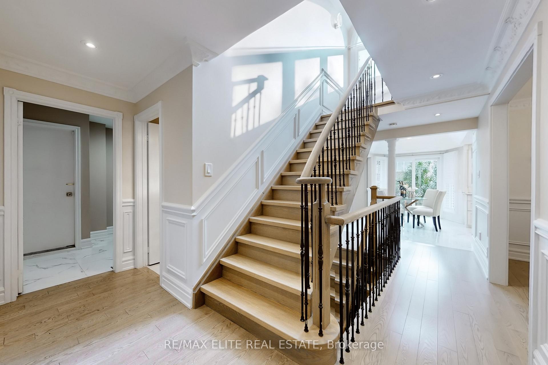 Photo 14 of 30 John Button Boulevard, Markham, Buttonville — HOMEH