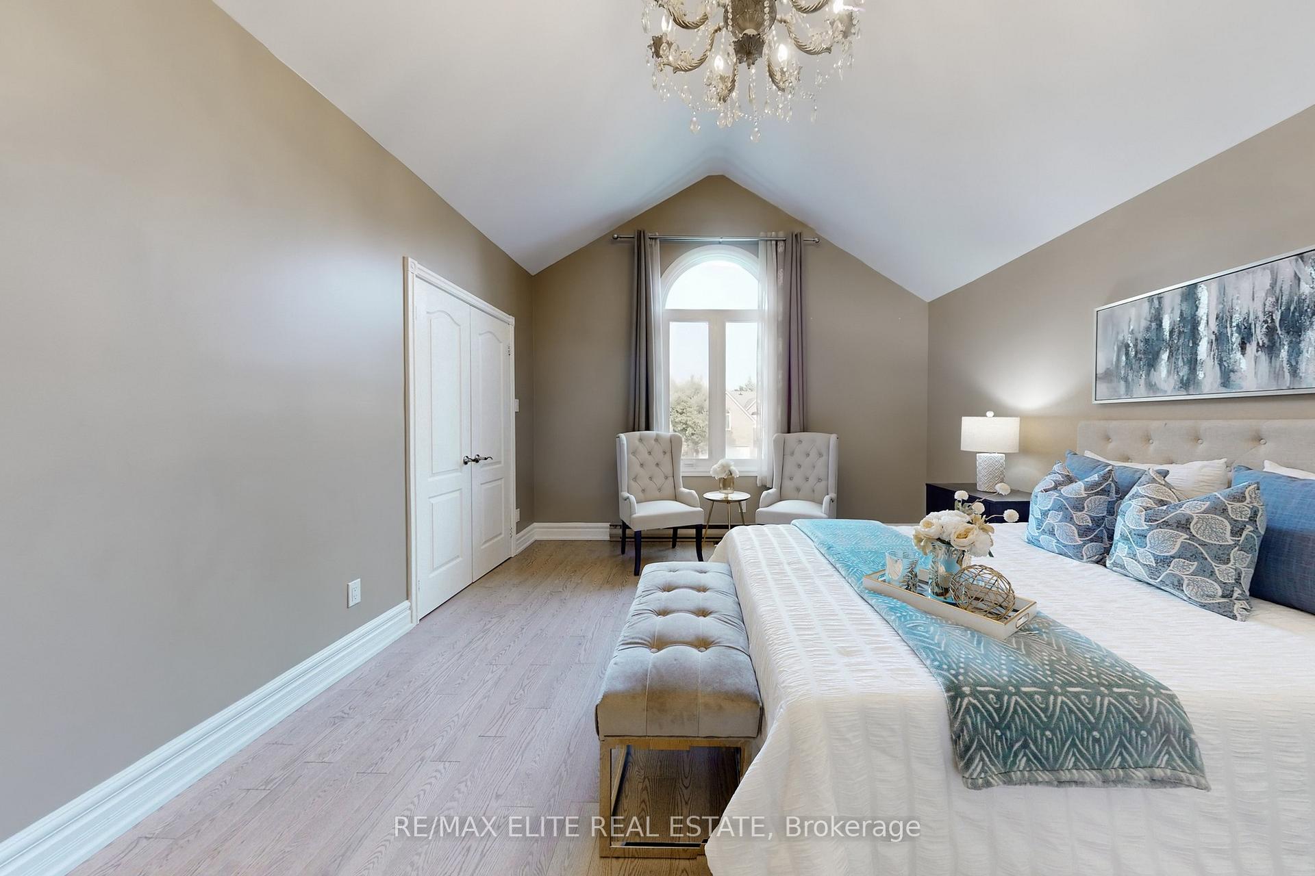 Photo 19 of 30 John Button Boulevard, Markham, Buttonville — HOMEH
