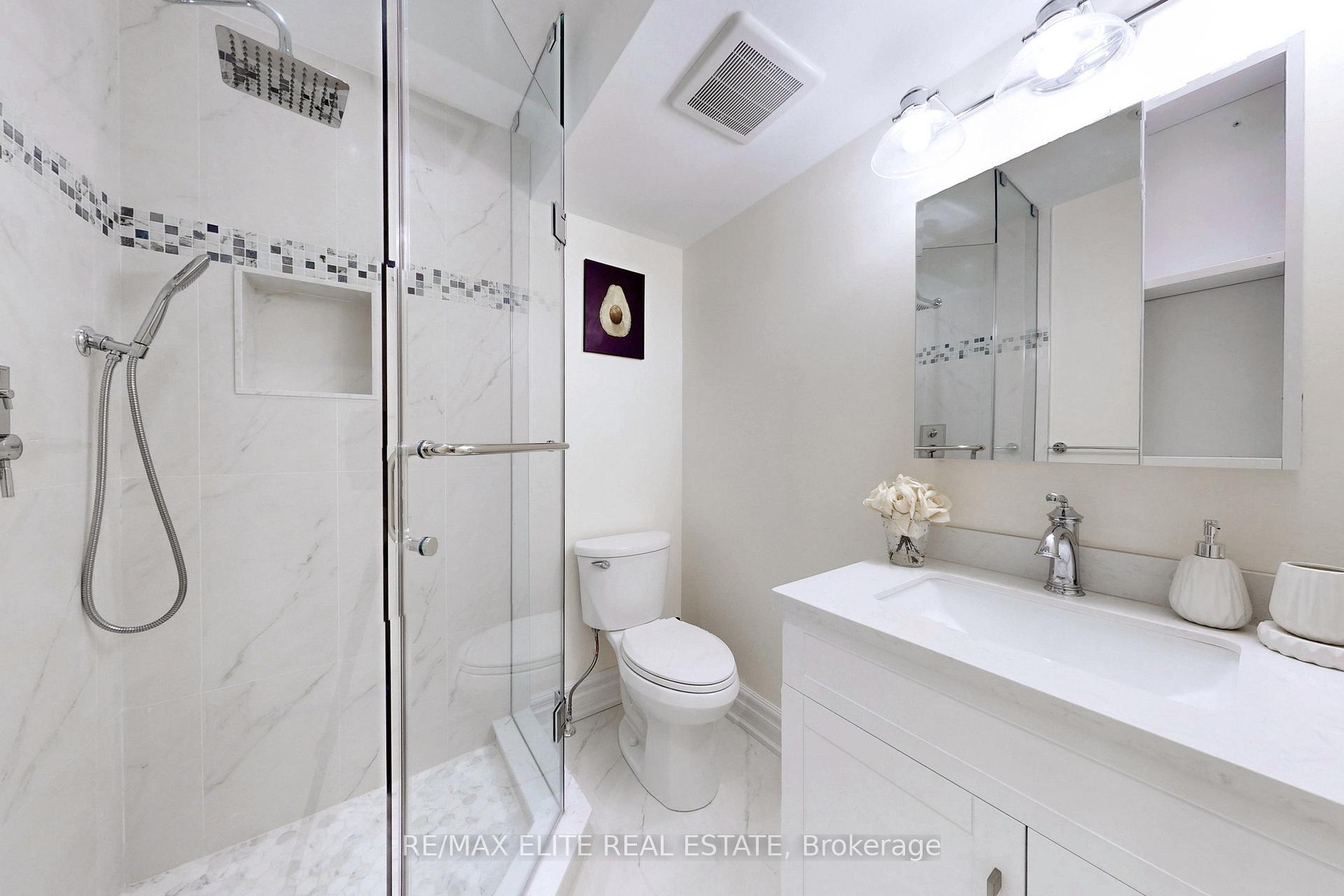 Photo 23 of 30 John Button Boulevard, Markham, Buttonville — HOMEH