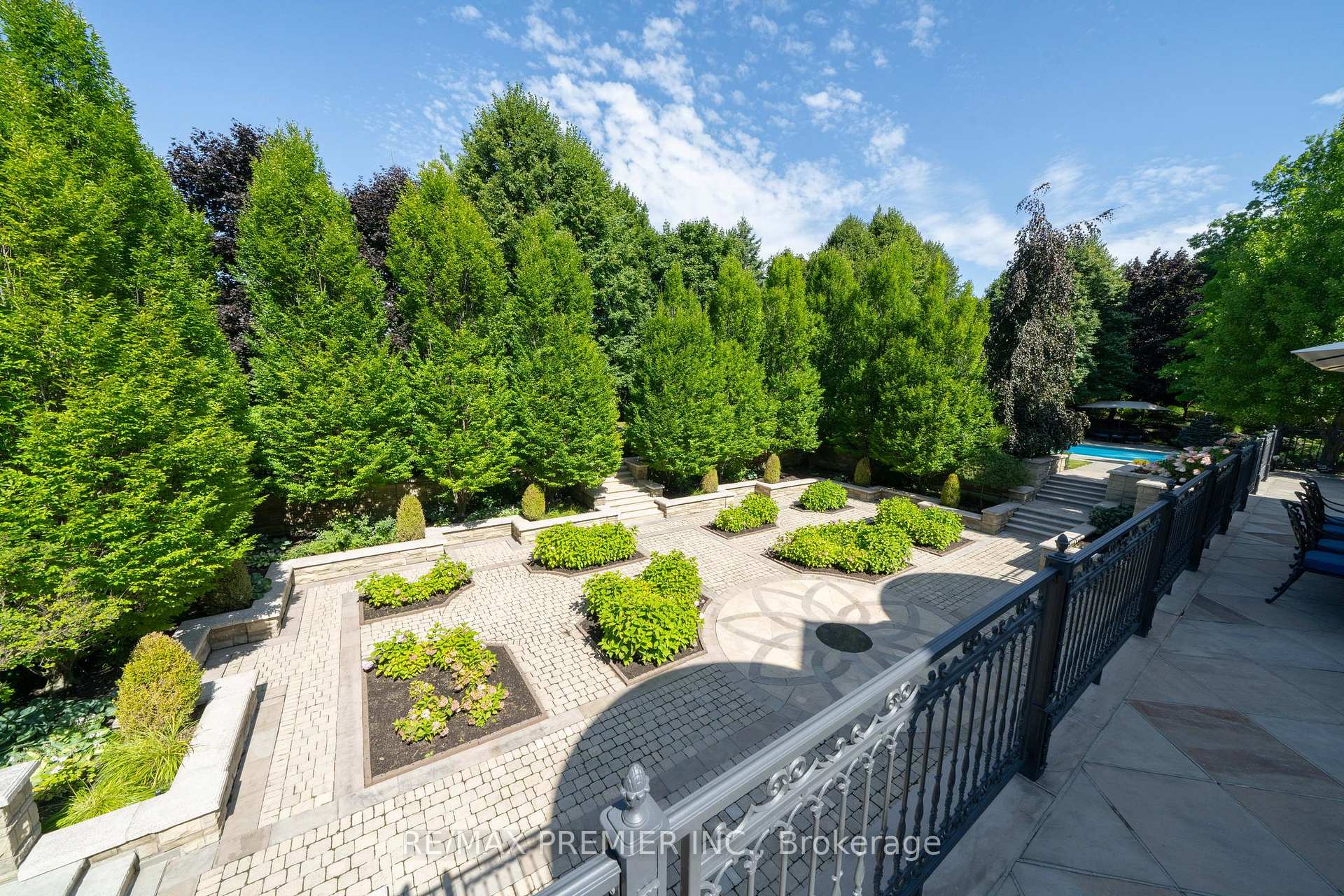Photo 38 of 320 Balding Boulevard, Vaughan, East Woodbridge — HOMEH