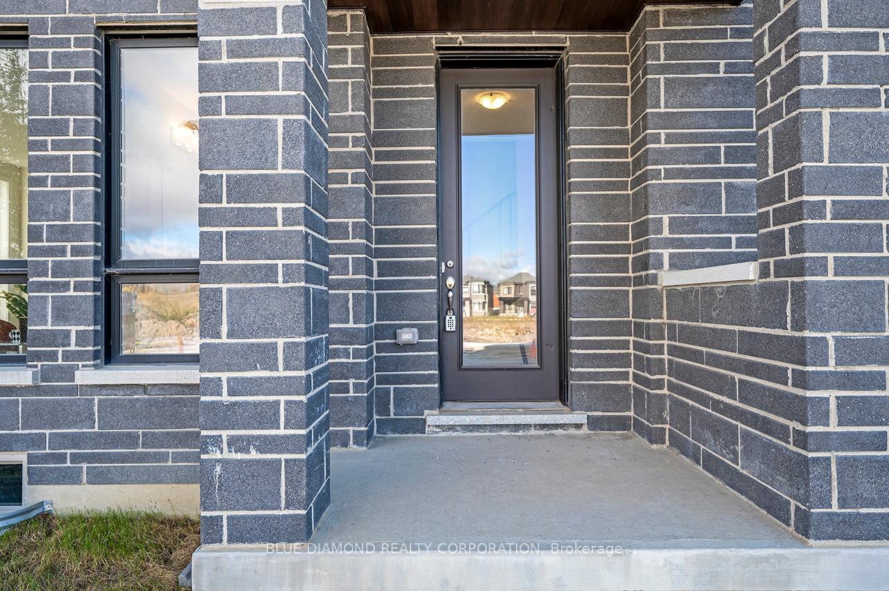 Photo 5 of 120 Stauffer Crescent, Markham, Cornell — HOMEH