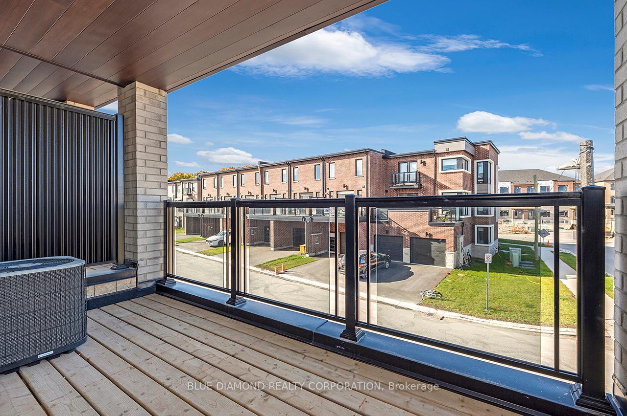 Photo 28 of 120 Stauffer Crescent, Markham, Cornell — HOMEH