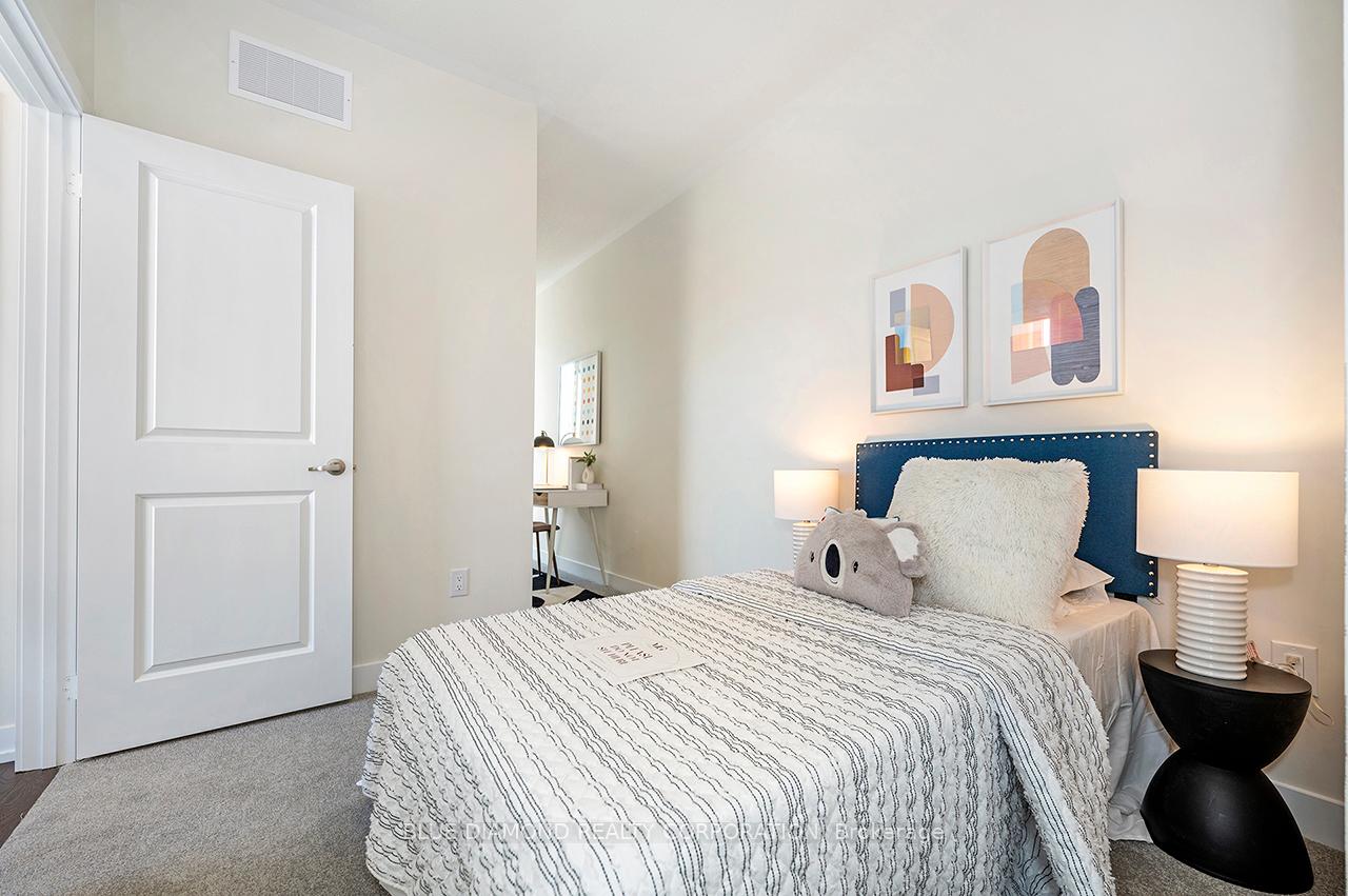 Photo 33 of 120 Stauffer Crescent, Markham, Cornell — HOMEH