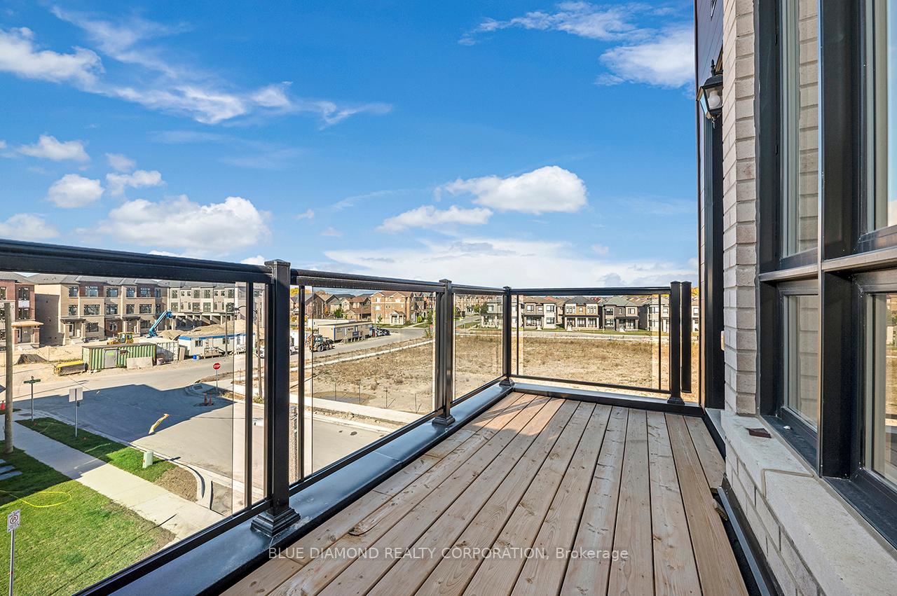 Photo 38 of 120 Stauffer Crescent, Markham, Cornell — HOMEH