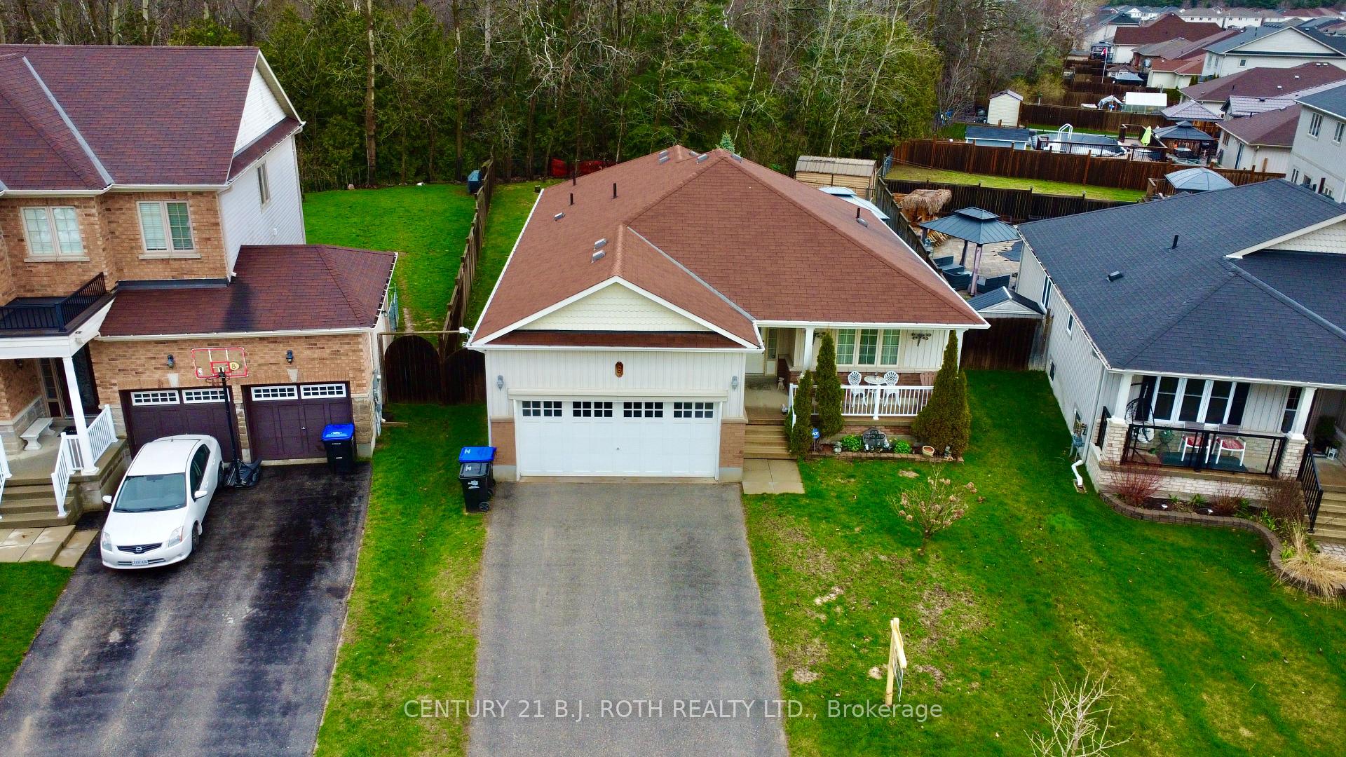 Front of 6 Nadmarc Court