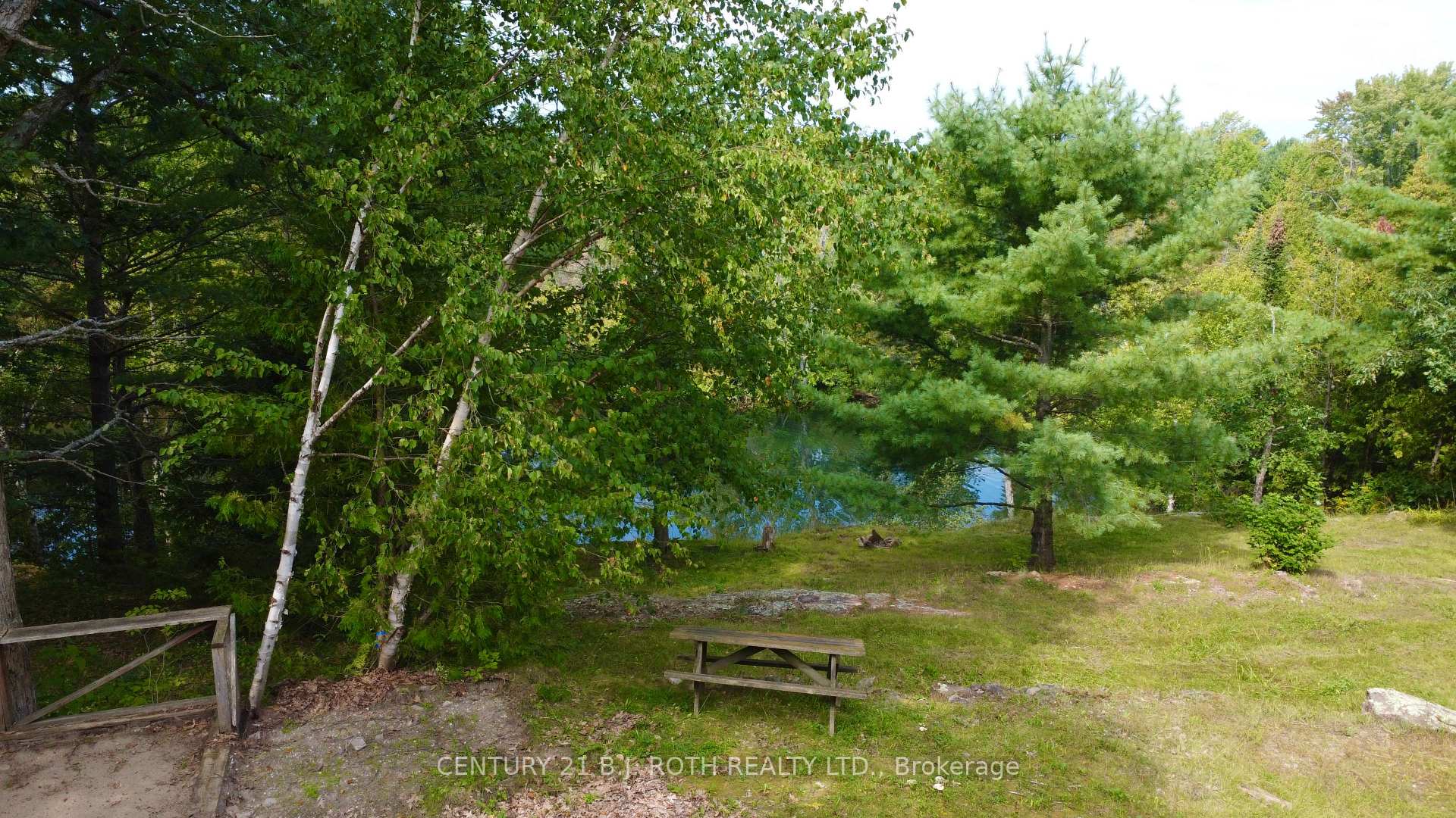 Photo 8 of 7806 Birch Drive, Ramara, Rural Ramara — HOMEH