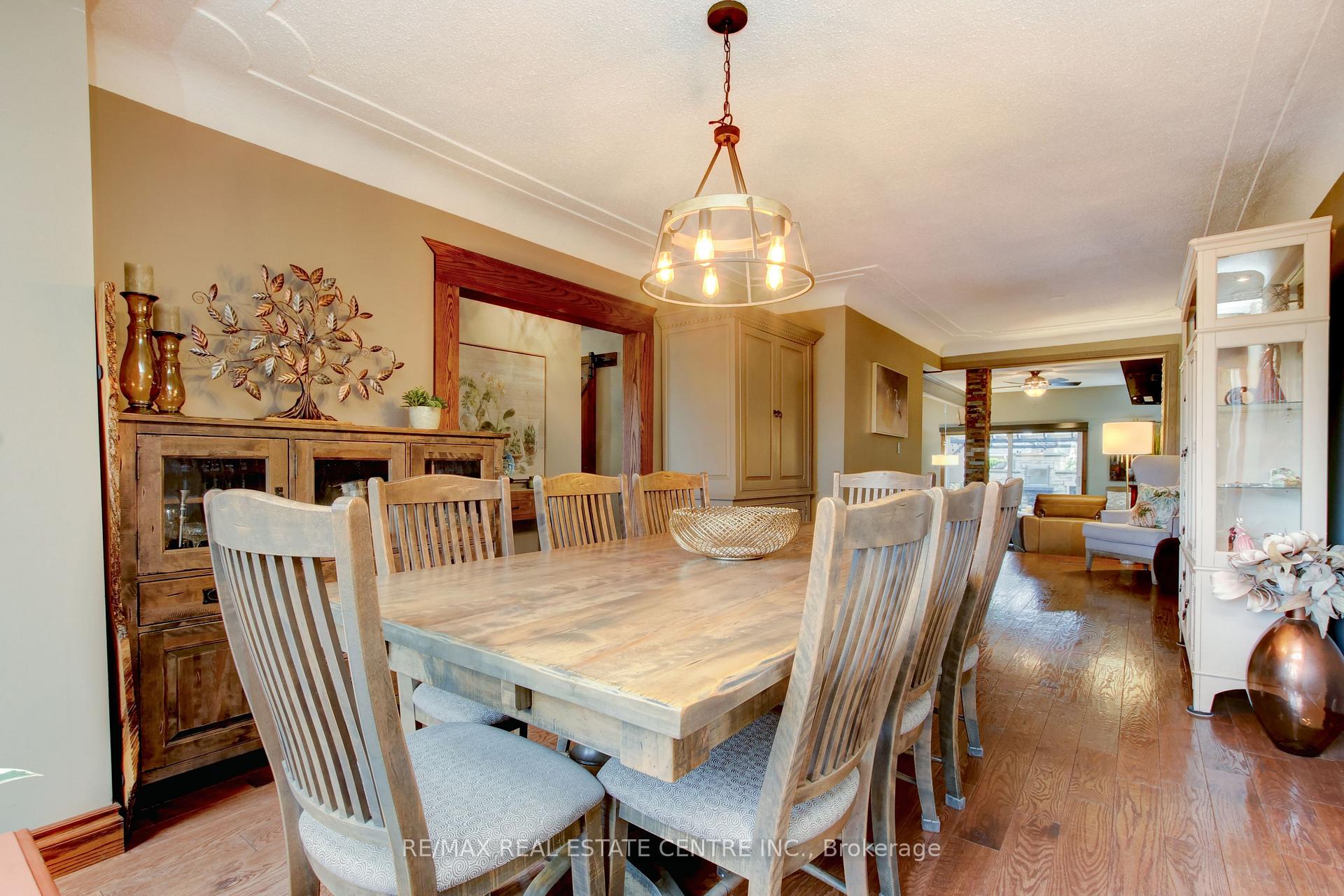 Photo 10 of 8494 20 Road E, Hamilton, Rural Glanbrook — HOMEH