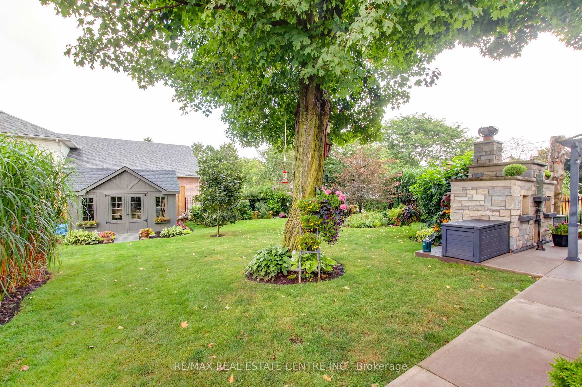 Photo 34 of 8494 20 Road E, Hamilton, Rural Glanbrook — HOMEH