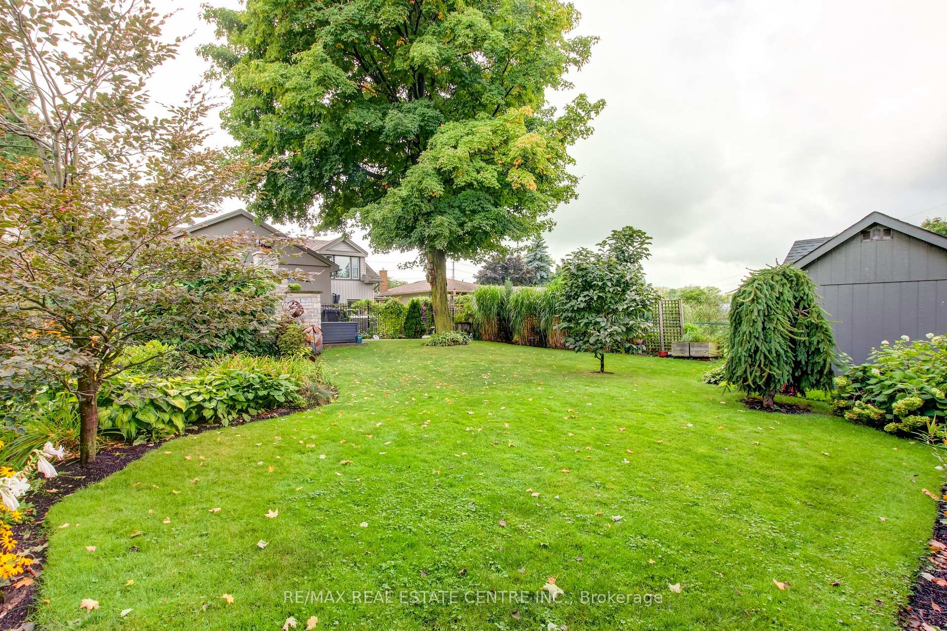 Photo 35 of 8494 20 Road E, Hamilton, Rural Glanbrook — HOMEH