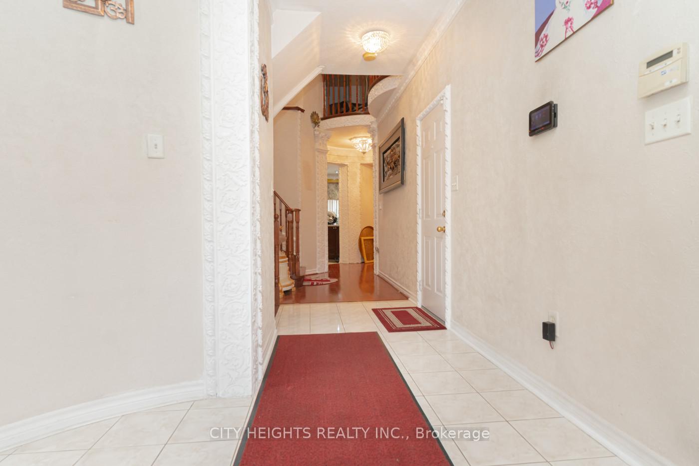 Photo 3 of 21 Pathmaster Road, Brampton, Bram East — HOMEH