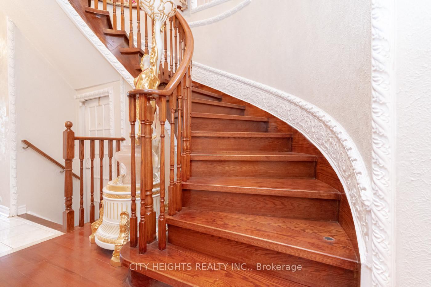 Photo 5 of 21 Pathmaster Road, Brampton, Bram East — HOMEH