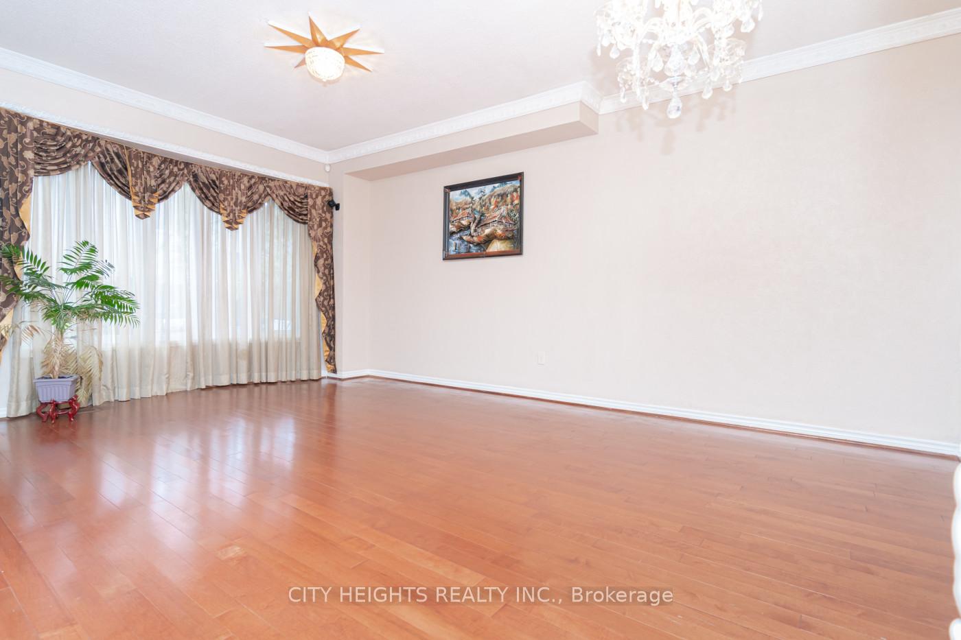 Photo 7 of 21 Pathmaster Road, Brampton, Bram East — HOMEH