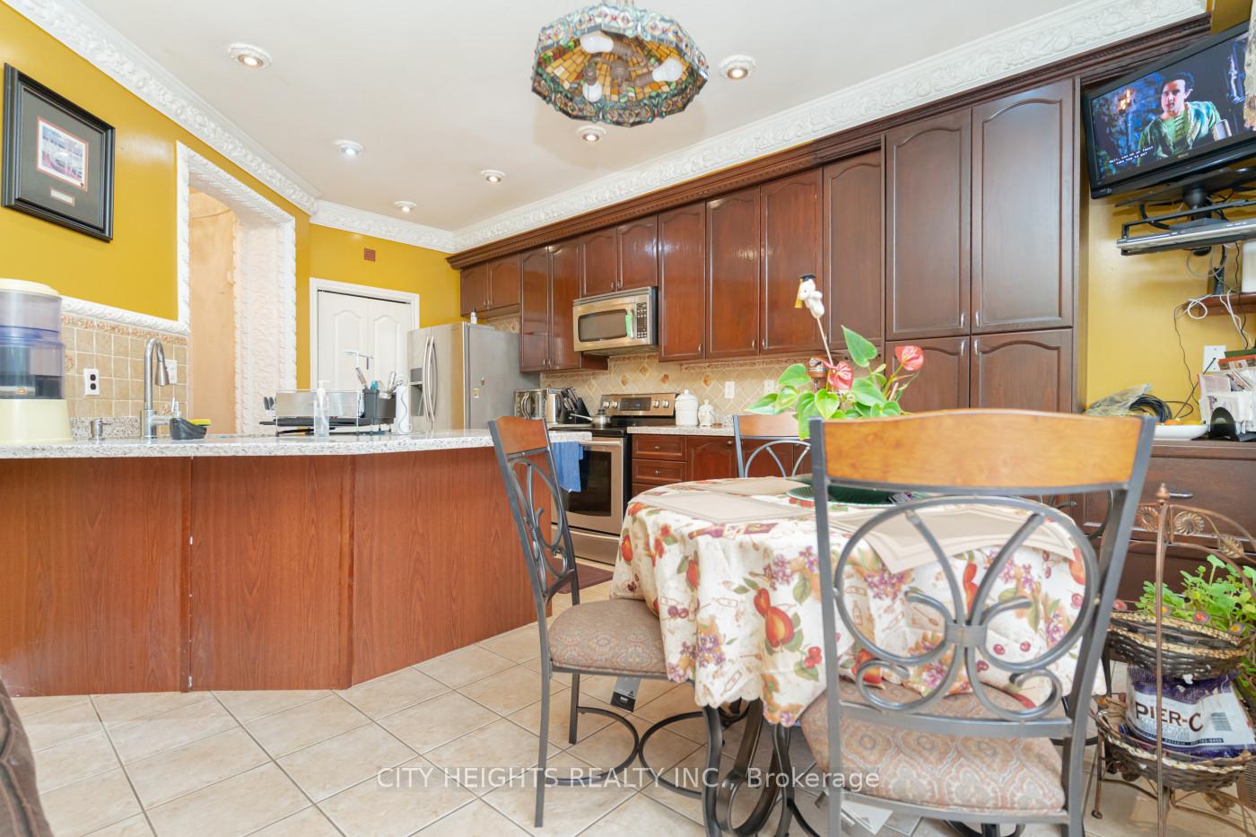 Photo 13 of 21 Pathmaster Road, Brampton, Bram East — HOMEH