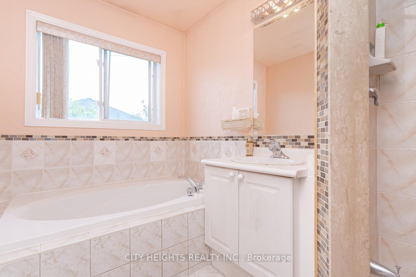 Photo 22 of 21 Pathmaster Road, Brampton, Bram East — HOMEH